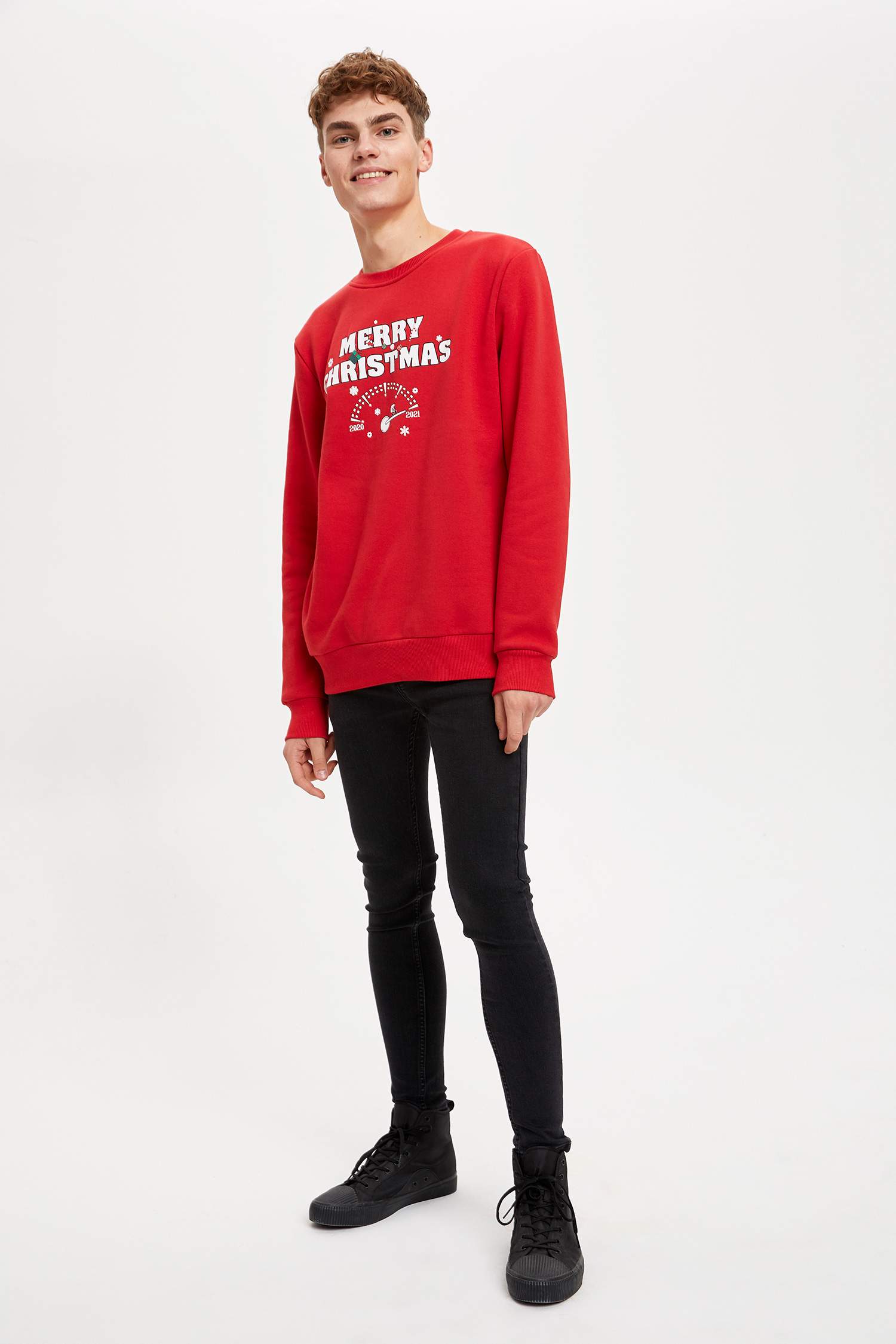 Yılbaşı Temalı Slim Fit Bisiklet Yaka Uzun Kollu İçi Yumuşak Tüylü Sweatshirt