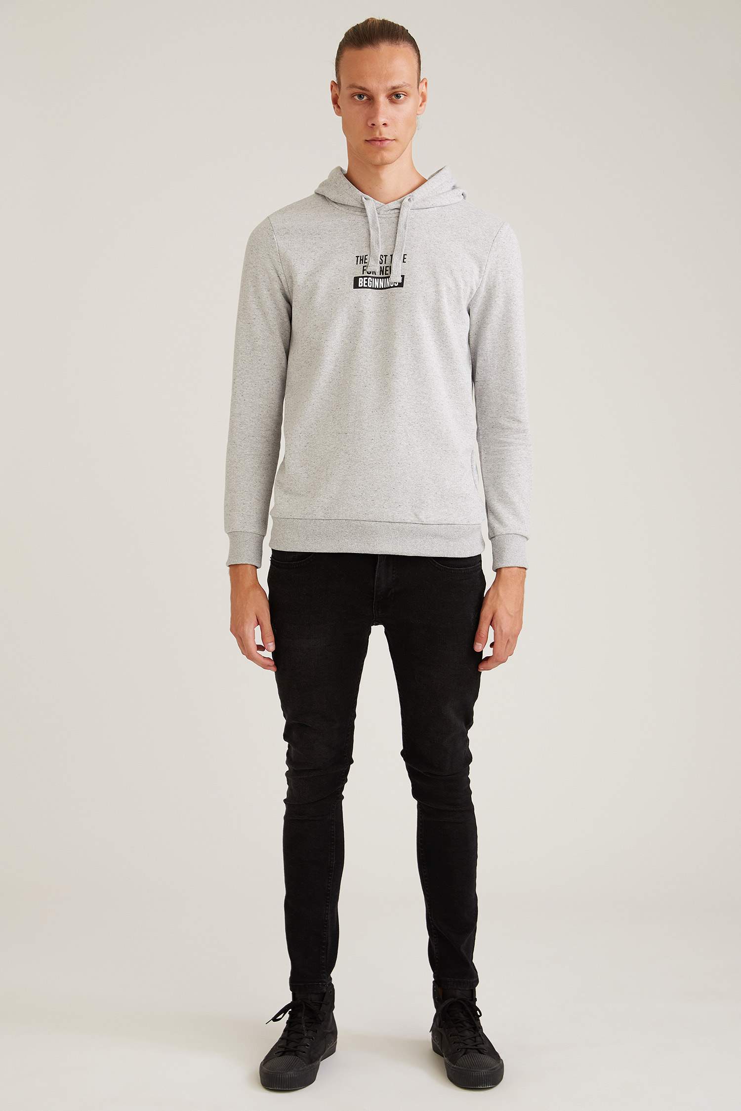 Slim Fit Uzun Kollu İçi Yumuşak Tüylü Sweatshirt