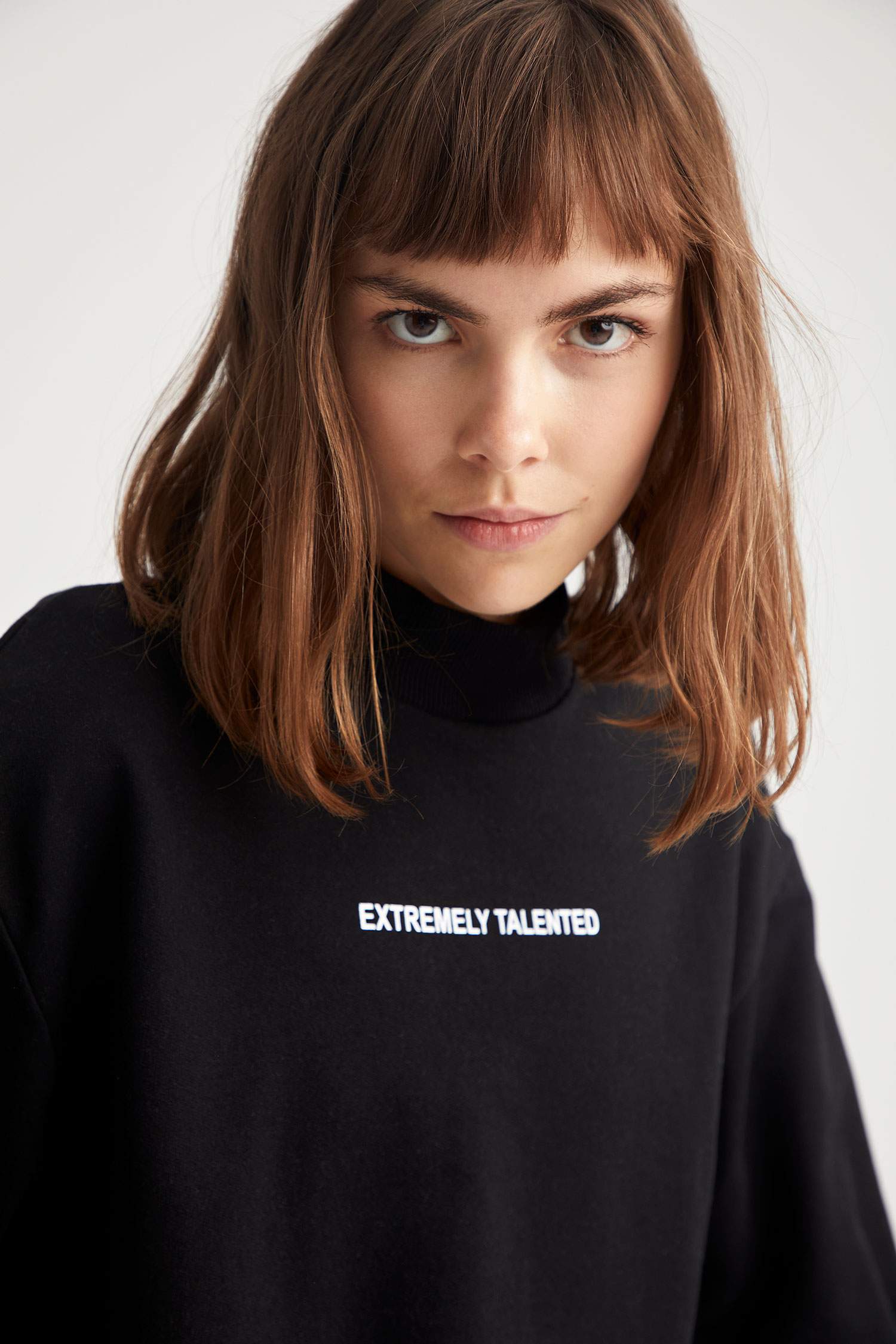 Regular Fit Bisiklet Yaka Uzun Kollu Sweatshirt