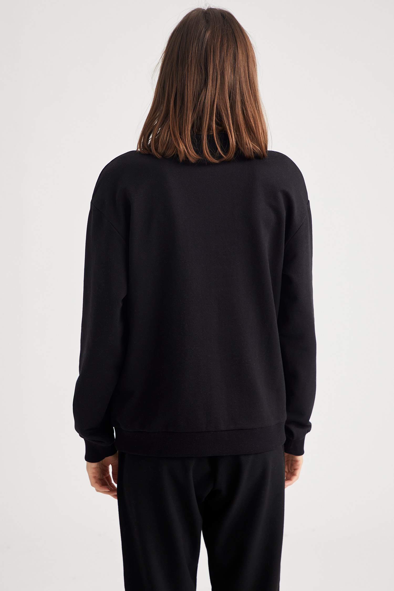 Regular Fit Bisiklet Yaka Uzun Kollu Sweatshirt