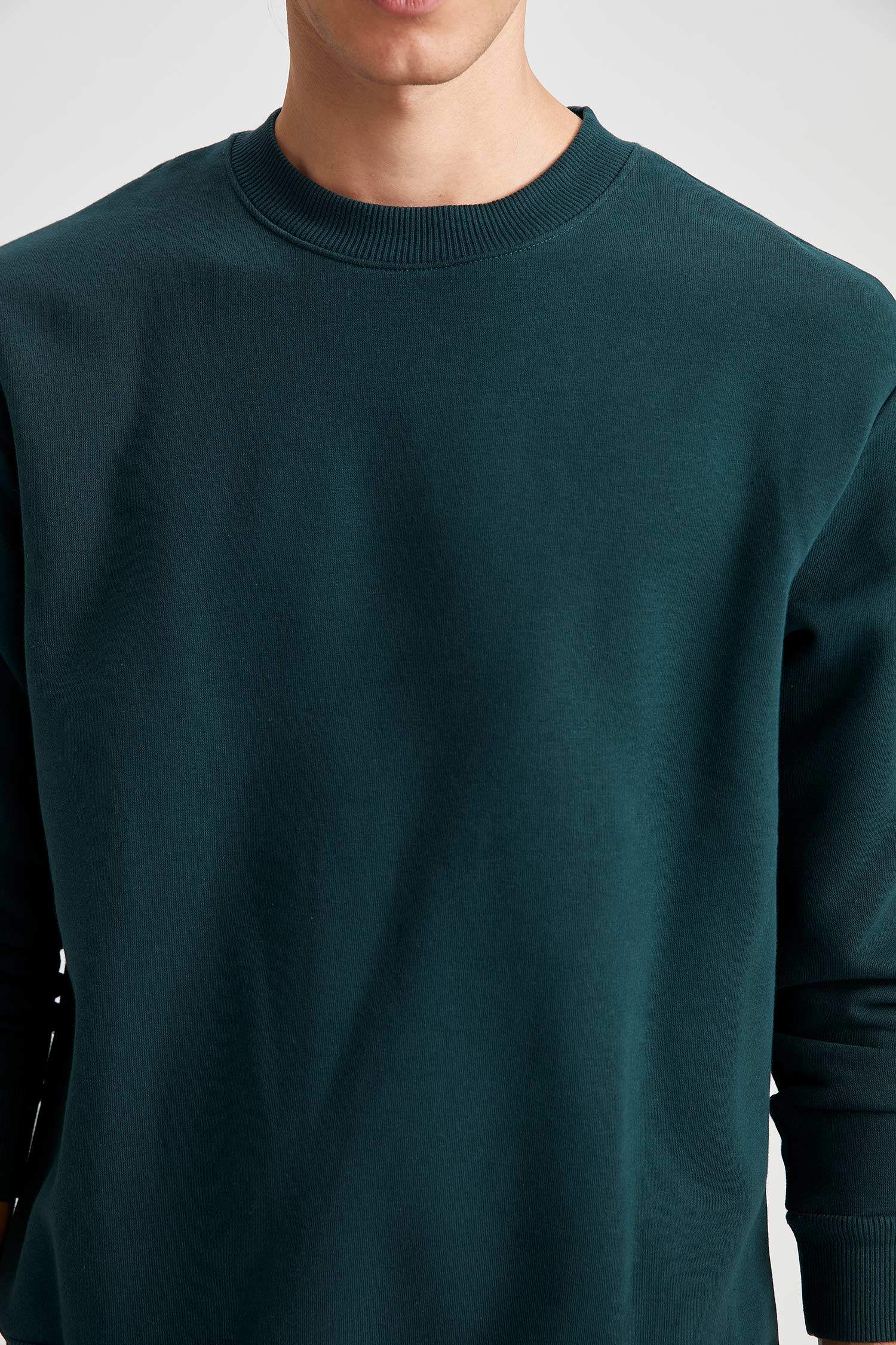 Oversize Fit Bisiklet Yaka İçi Yumuşak Tüylü Sweatshirt