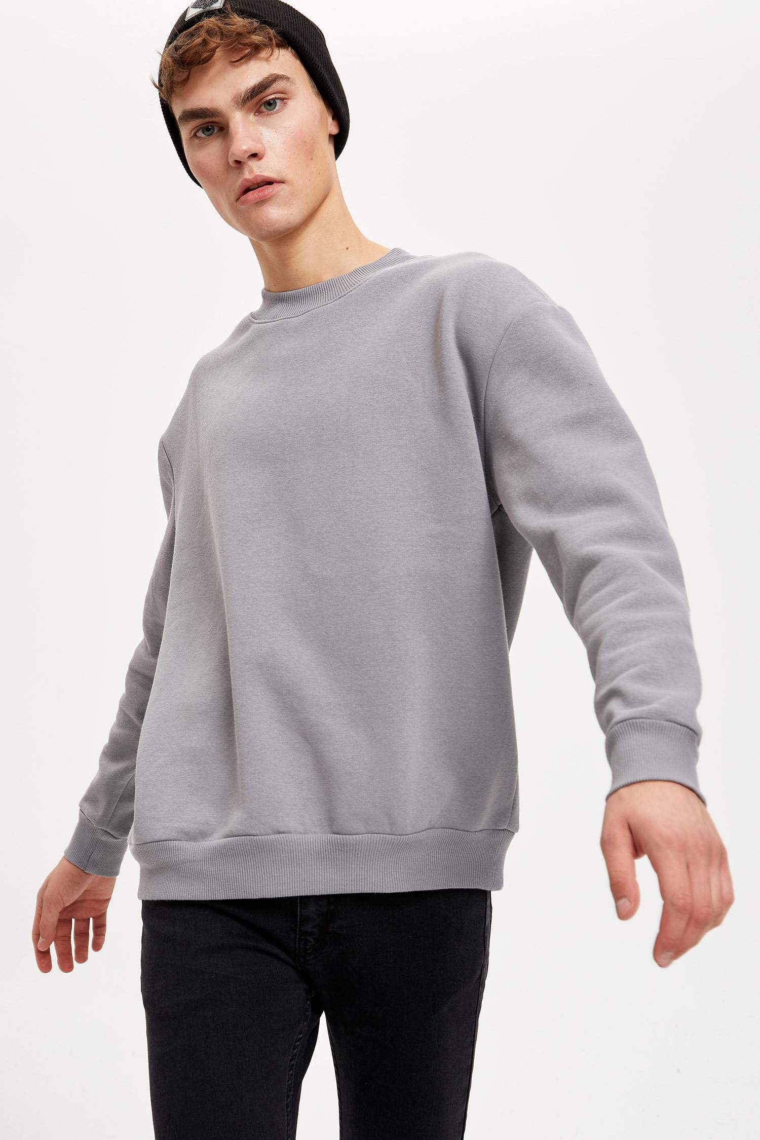 Oversize Fit Bisiklet Yaka İçi Yumuşak Tüylü Sweatshirt