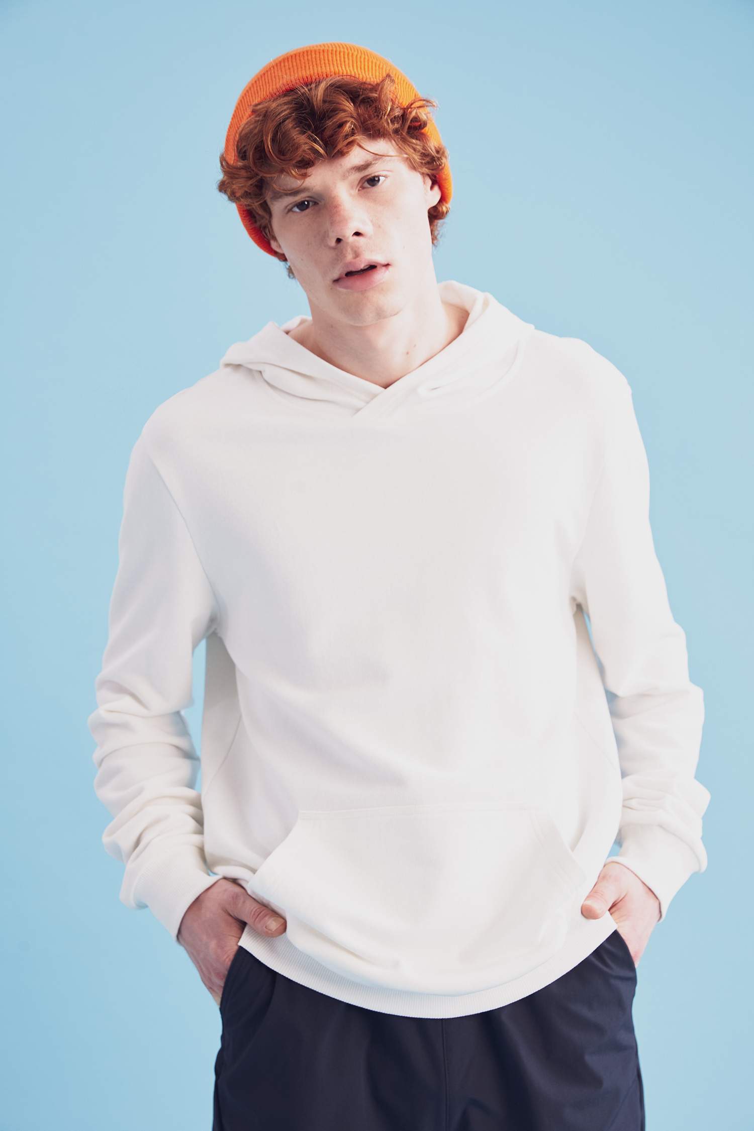 Kapüşonlu Slim Fit Basic Sweatshirt
