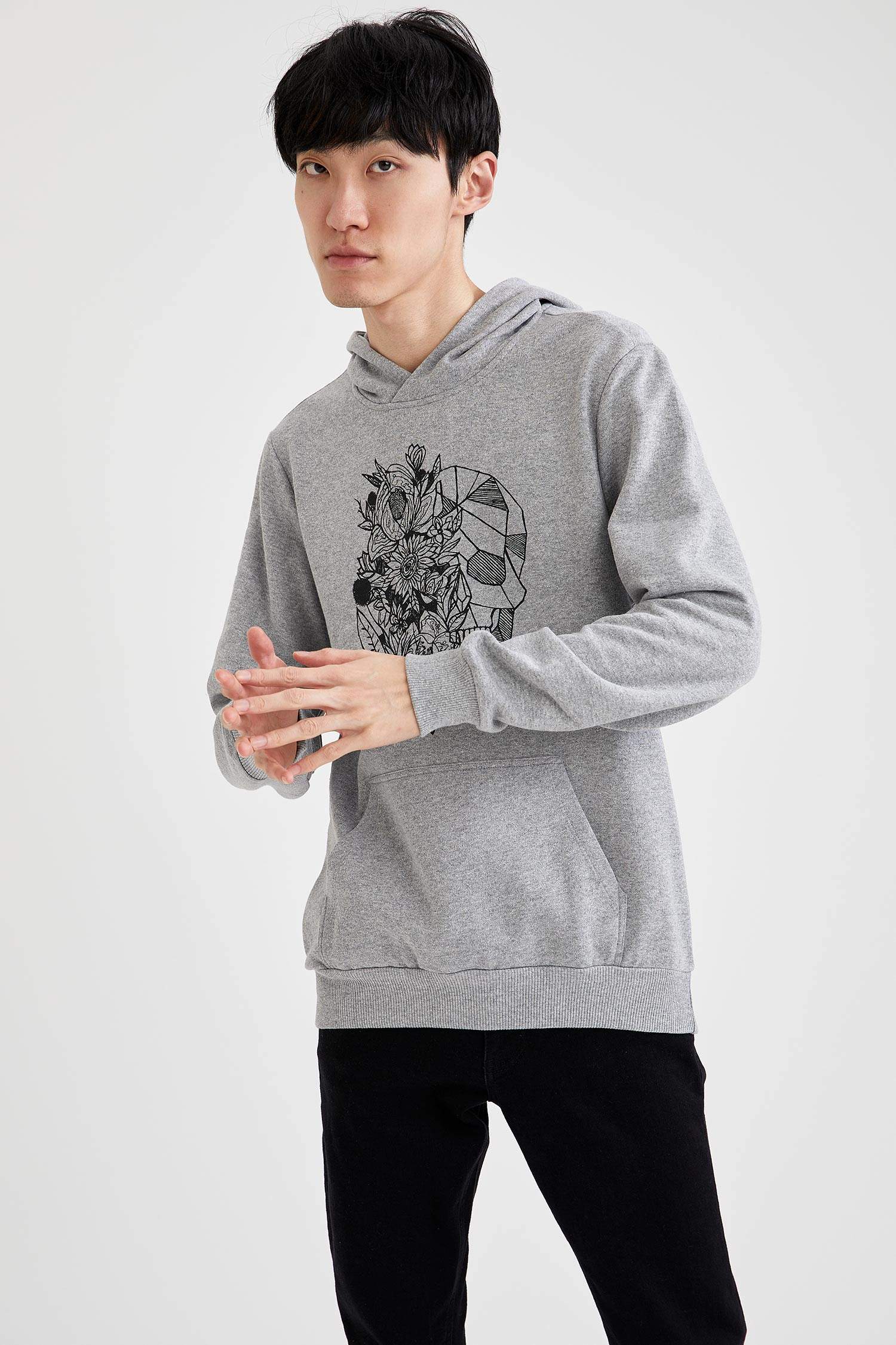 Kapüşonlu Slim Fit Kuru Kafa Baskılı Sweatshirt