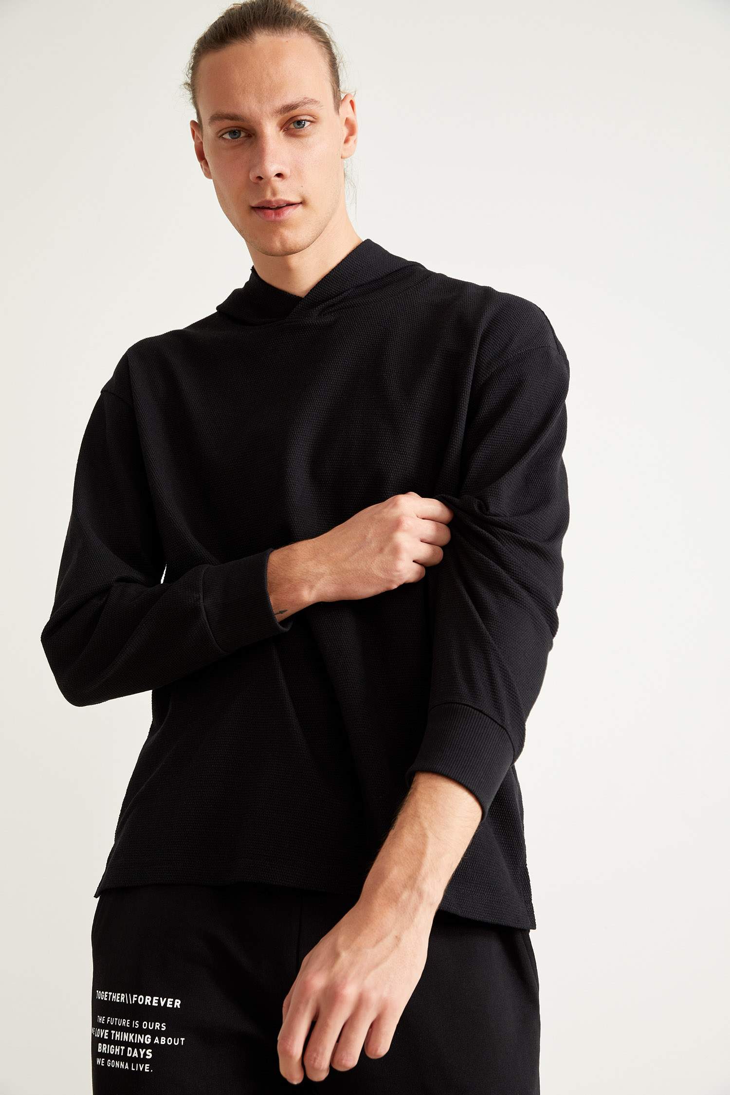 Oversize Fit Kapüşonlu Basic Uzun Kollu Tişört