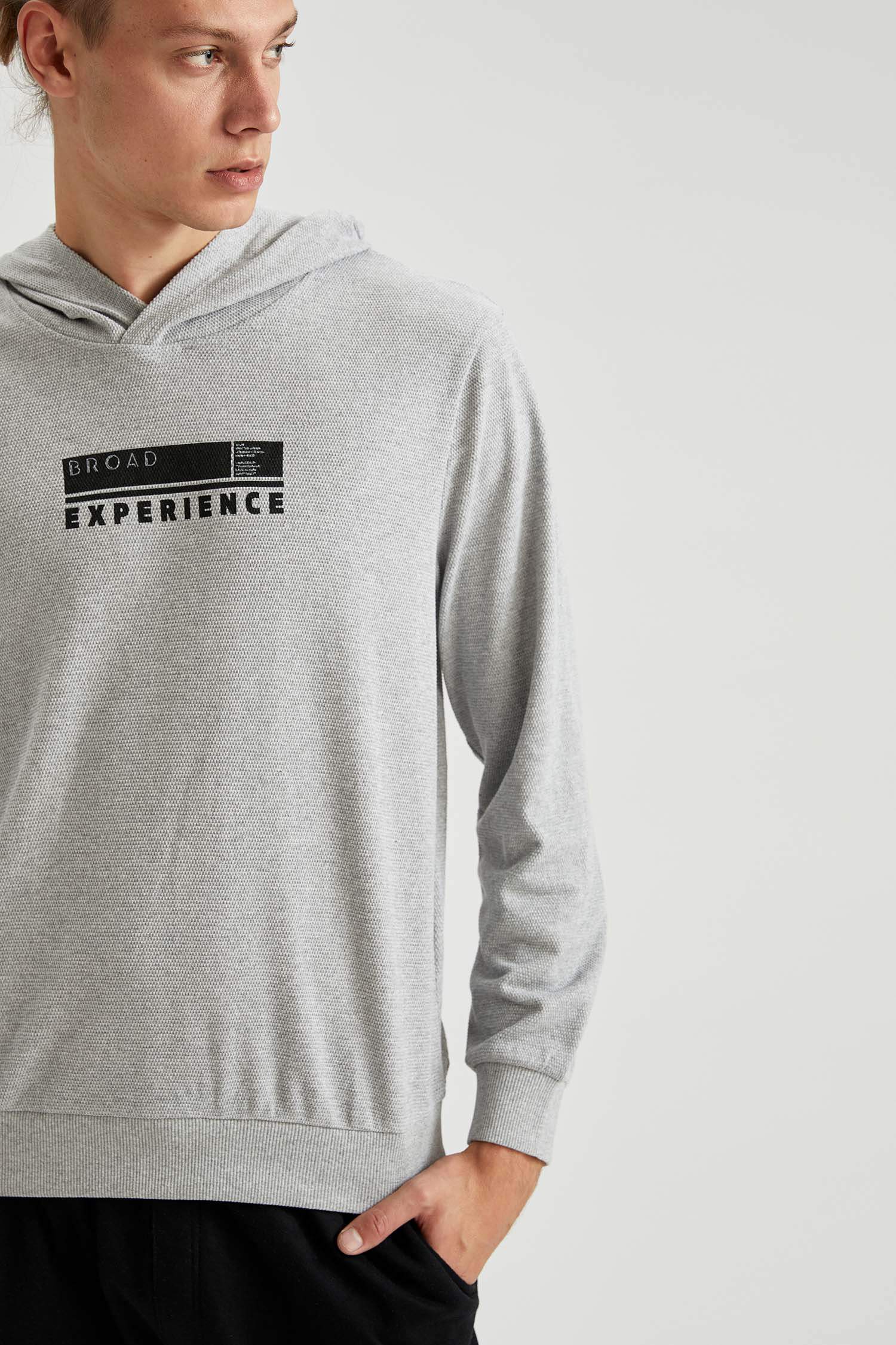 Regular Fit Kapüşonlu Baskılı Sweatshirt