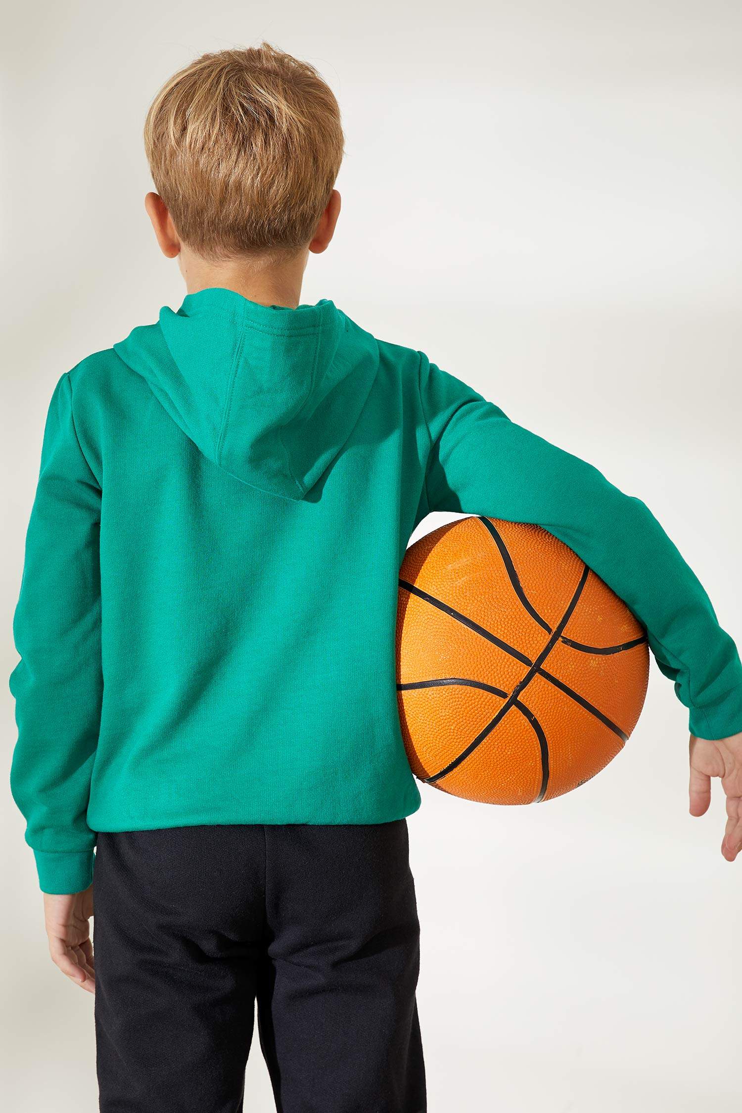 Erkek Çocuk NBA Lisanlı Boston Celtics Baskılı Kapüşonlu İçi Yumuşak Tüylü Sweatshirt