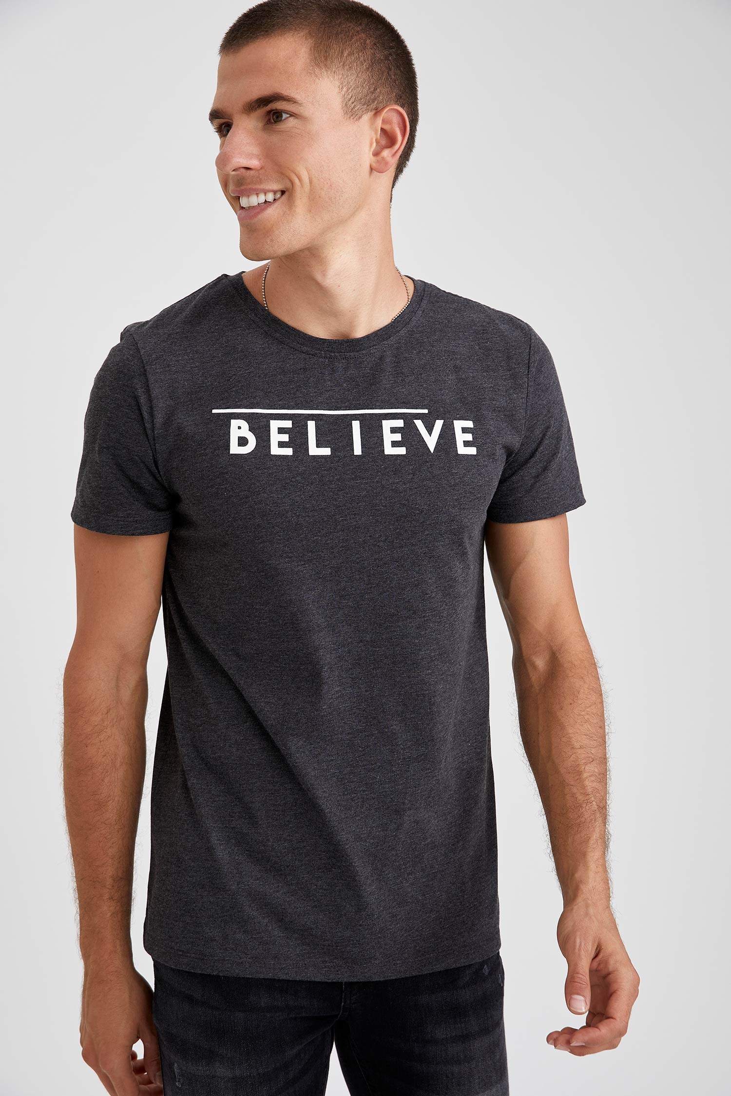 Baskılı Slim Fit Bisiklet Yaka Tişört