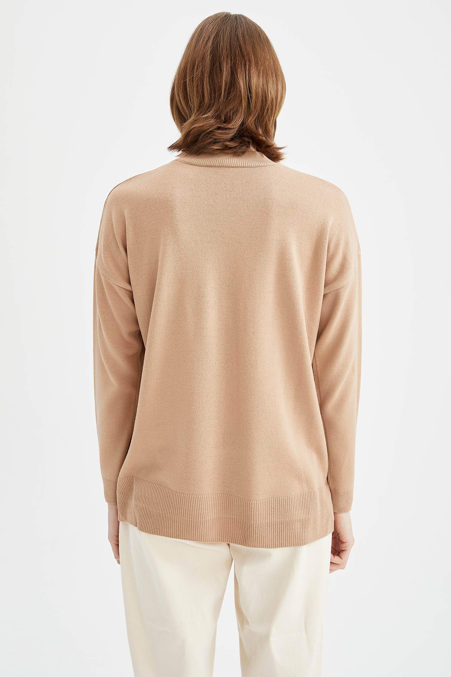 Oversize Asimetrik Kesim Triko Kazak