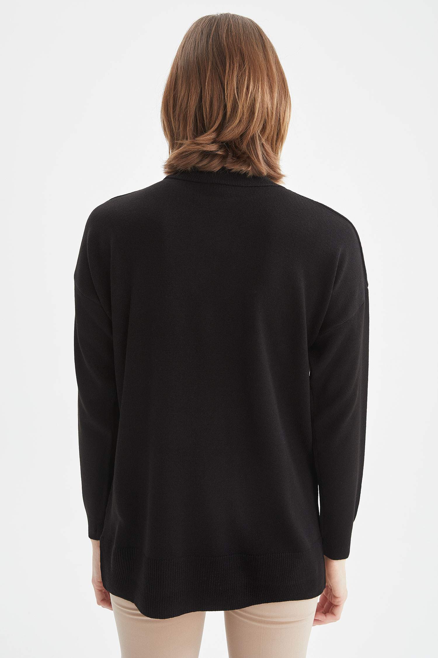 Oversize Asimetrik Kesim Triko Kazak