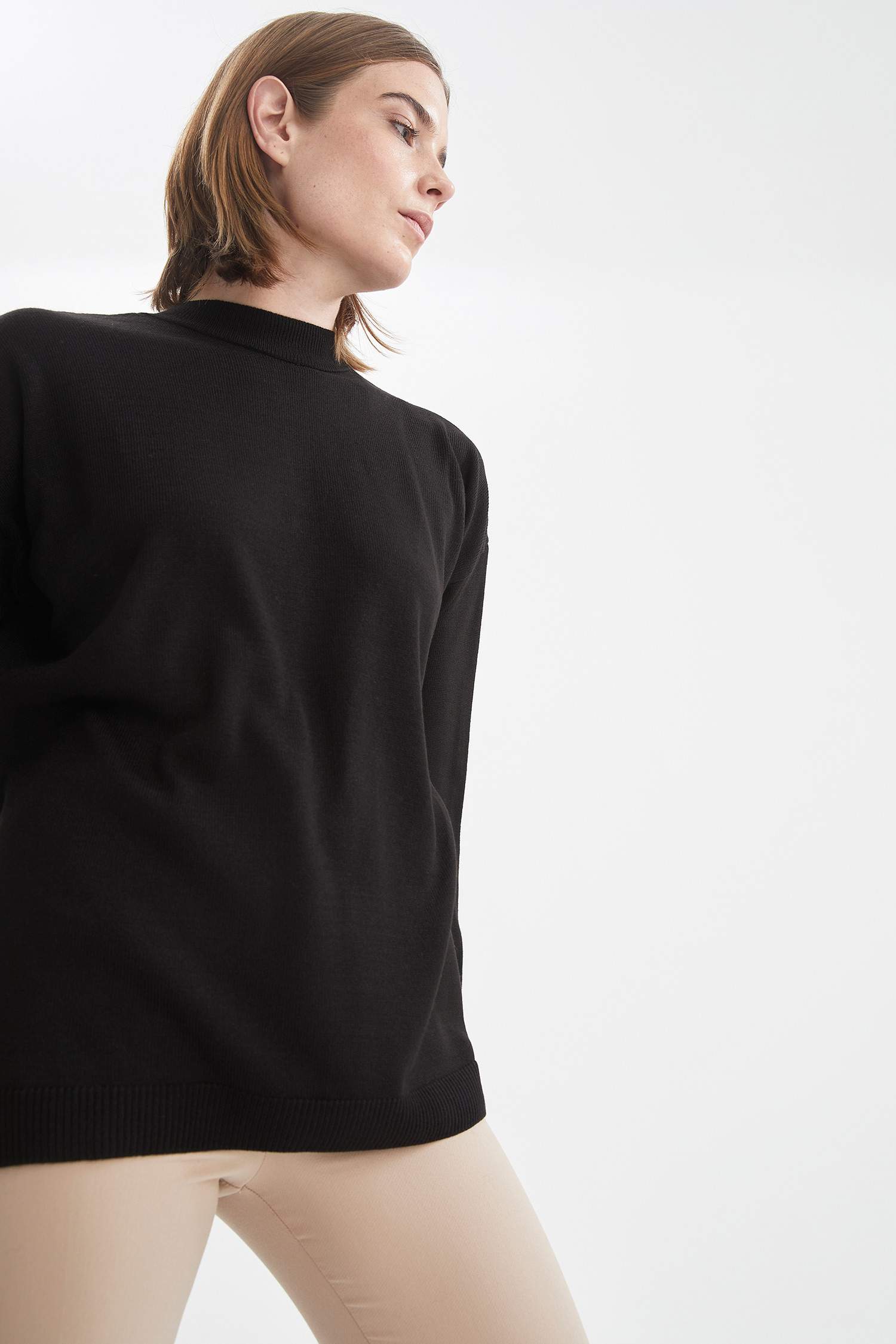 Oversize Asimetrik Kesim Triko Kazak