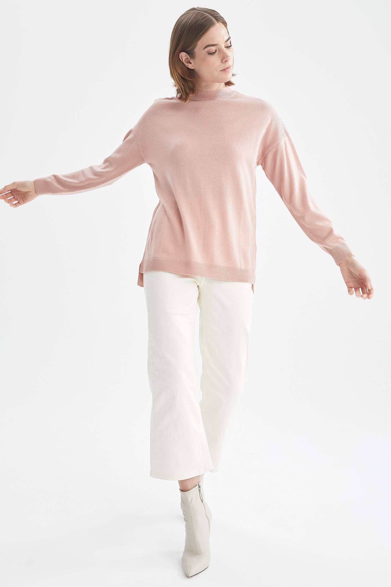 Oversize Asimetrik Kesim Triko Kazak