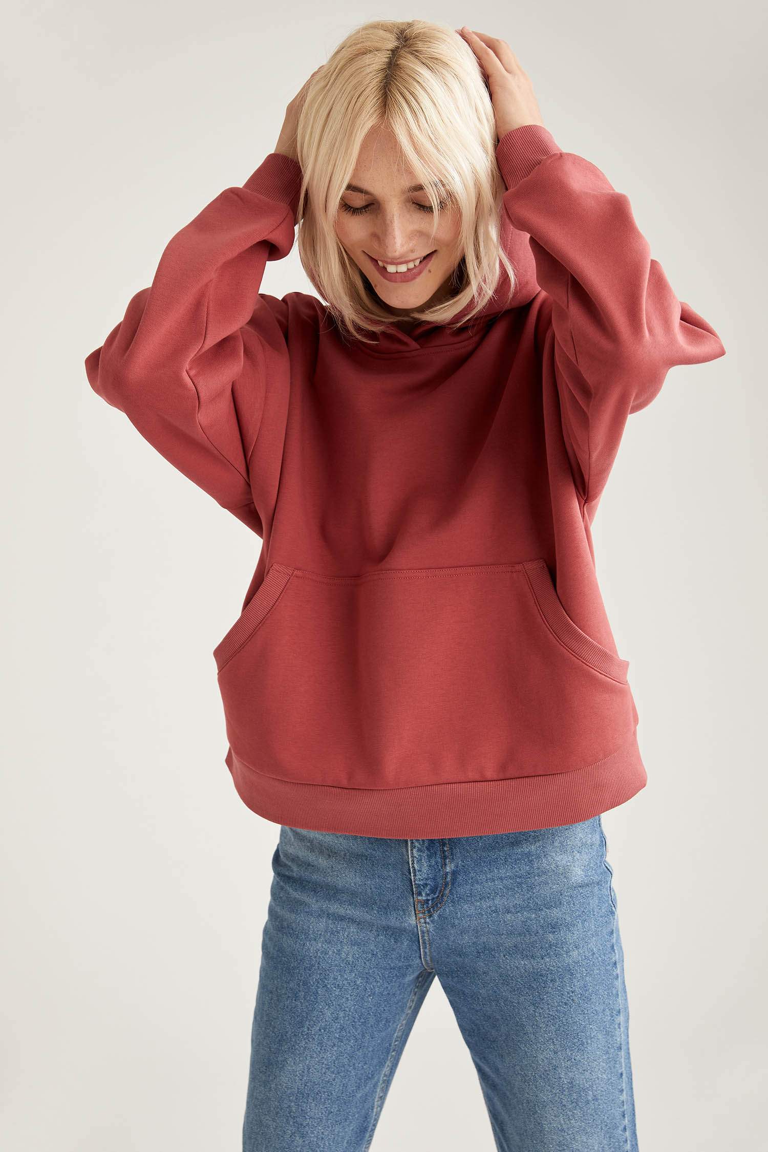 Loose Fit Kapüşonlu Kanguru Cepli Uzun Kollu Sweatshirt