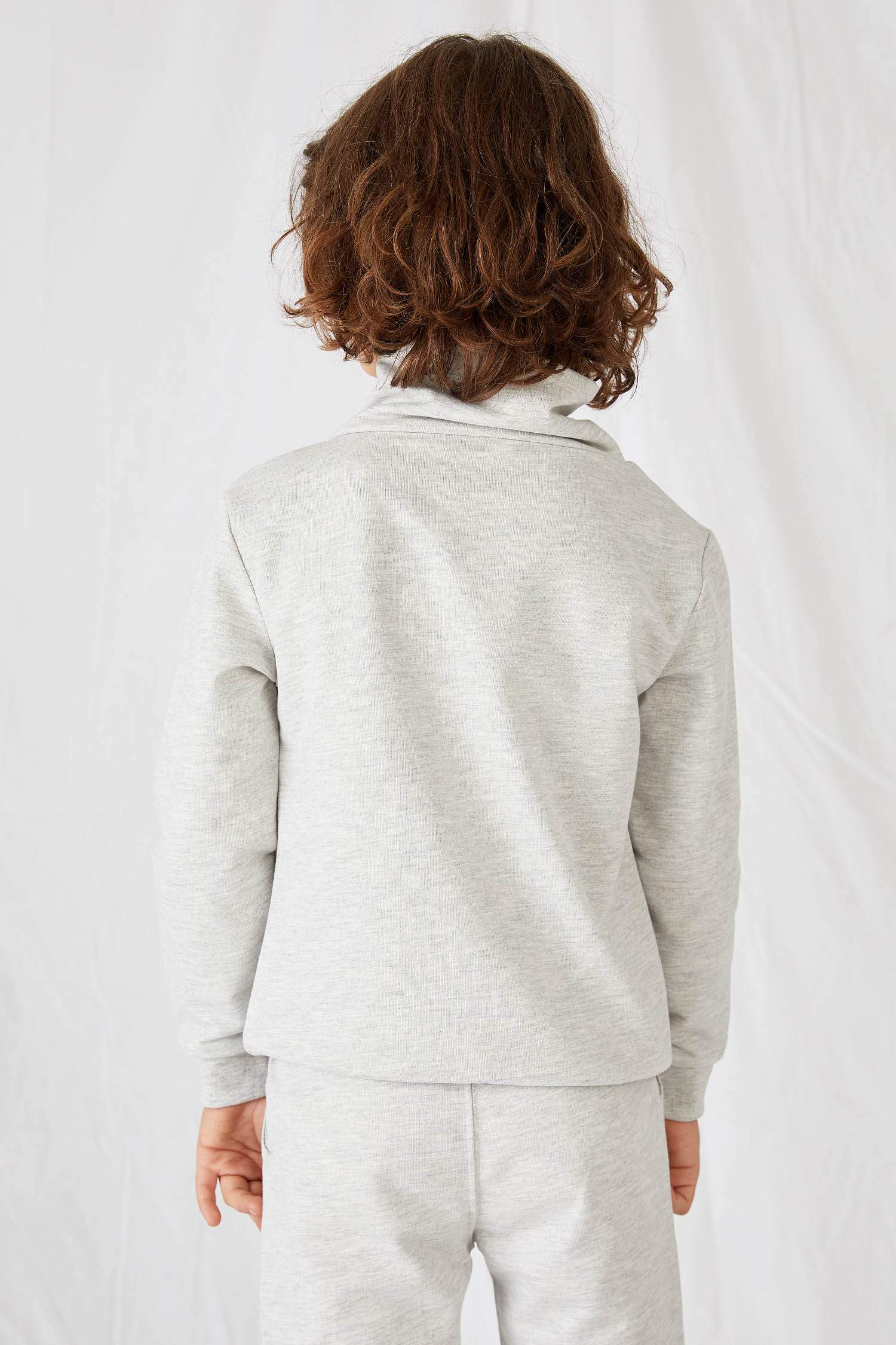 Unisex Çocuk Nakışlı Degaje Yaka Organik Pamuk Sweatshirt