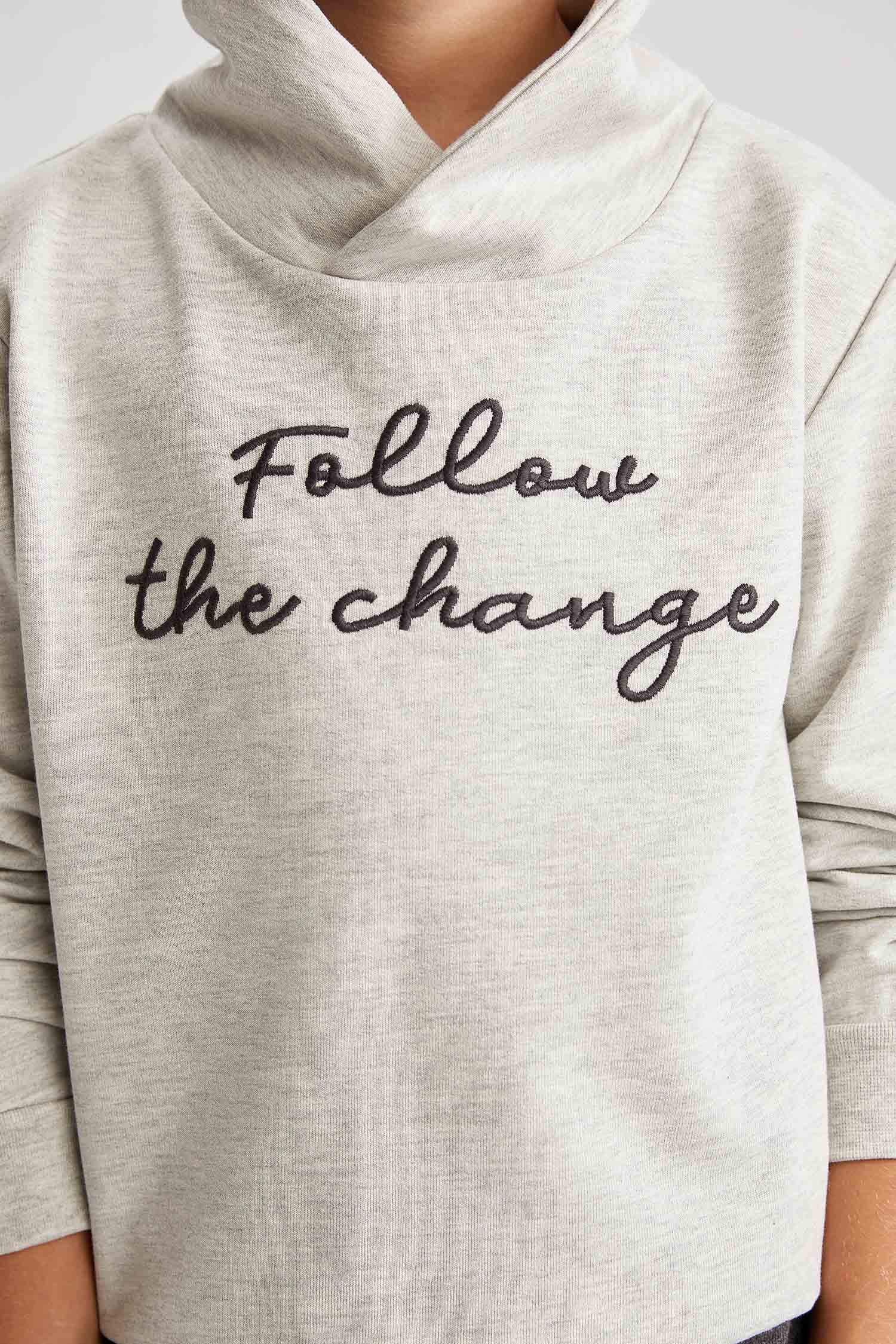 Unisex Çocuk Nakışlı Degaje Yaka Organik Pamuk Sweatshirt
