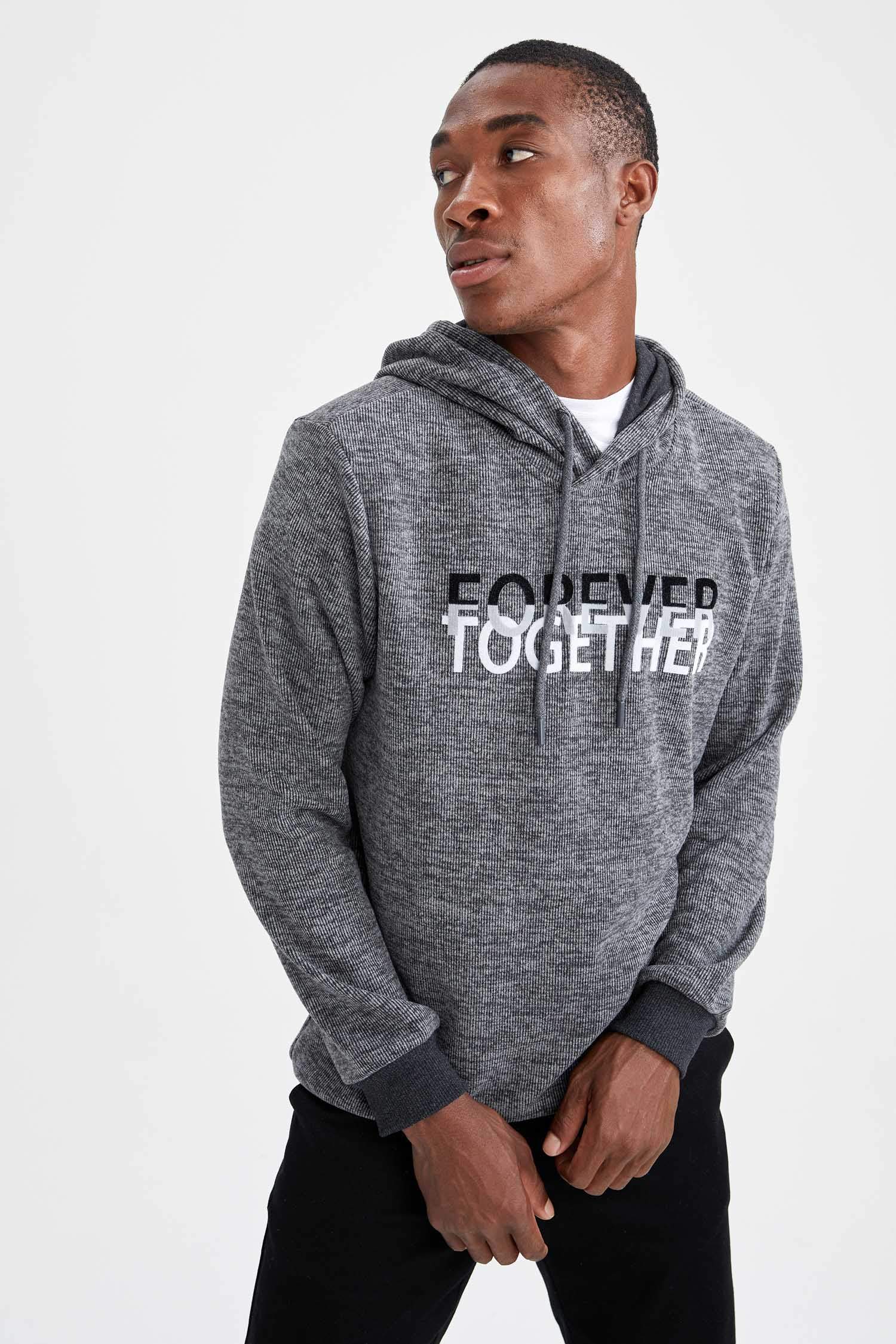 Regular Fit Kapüşonlu Baskılı Sweatshirt