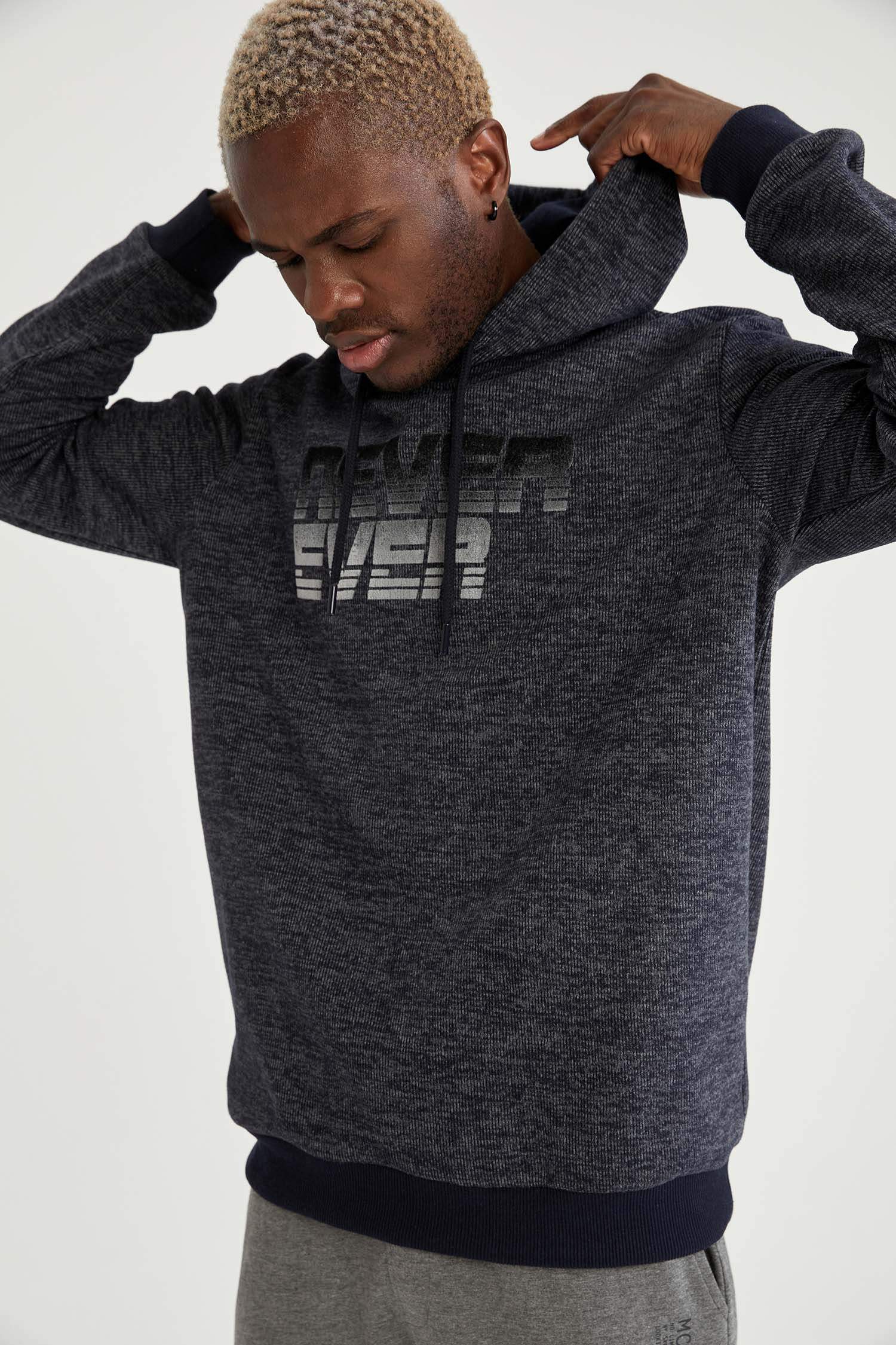 Regular Fit Kapüşonlu Baskılı Sweatshirt