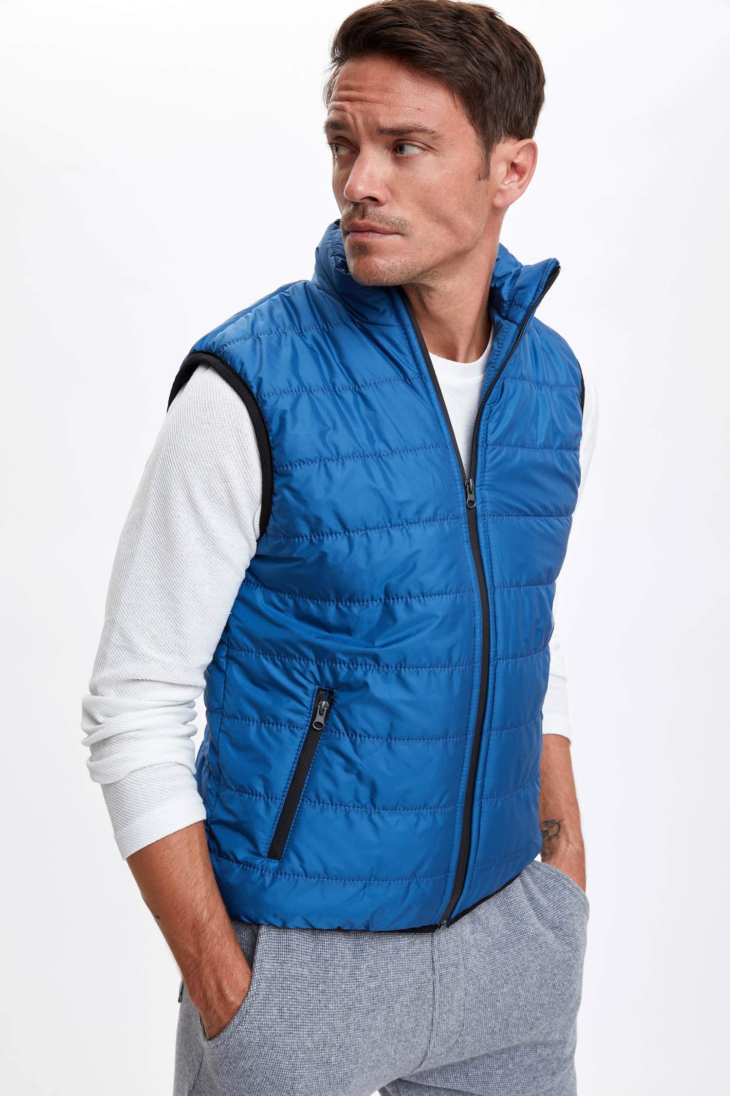 Slim Fit Dik Yaka Şişme Yelek