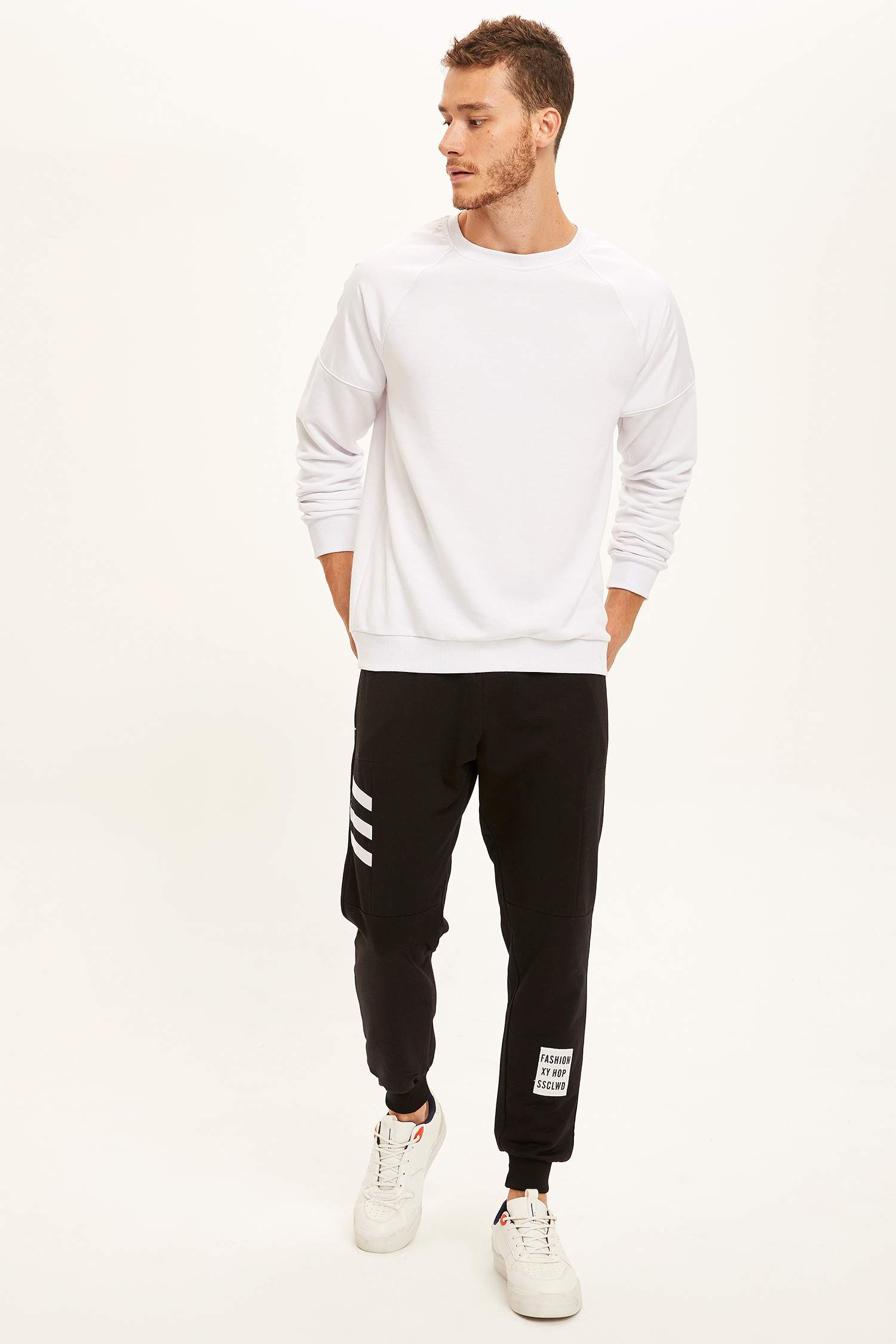 Slim Fit Bisiklet Yaka Uzun Kollu Sweatshirt
