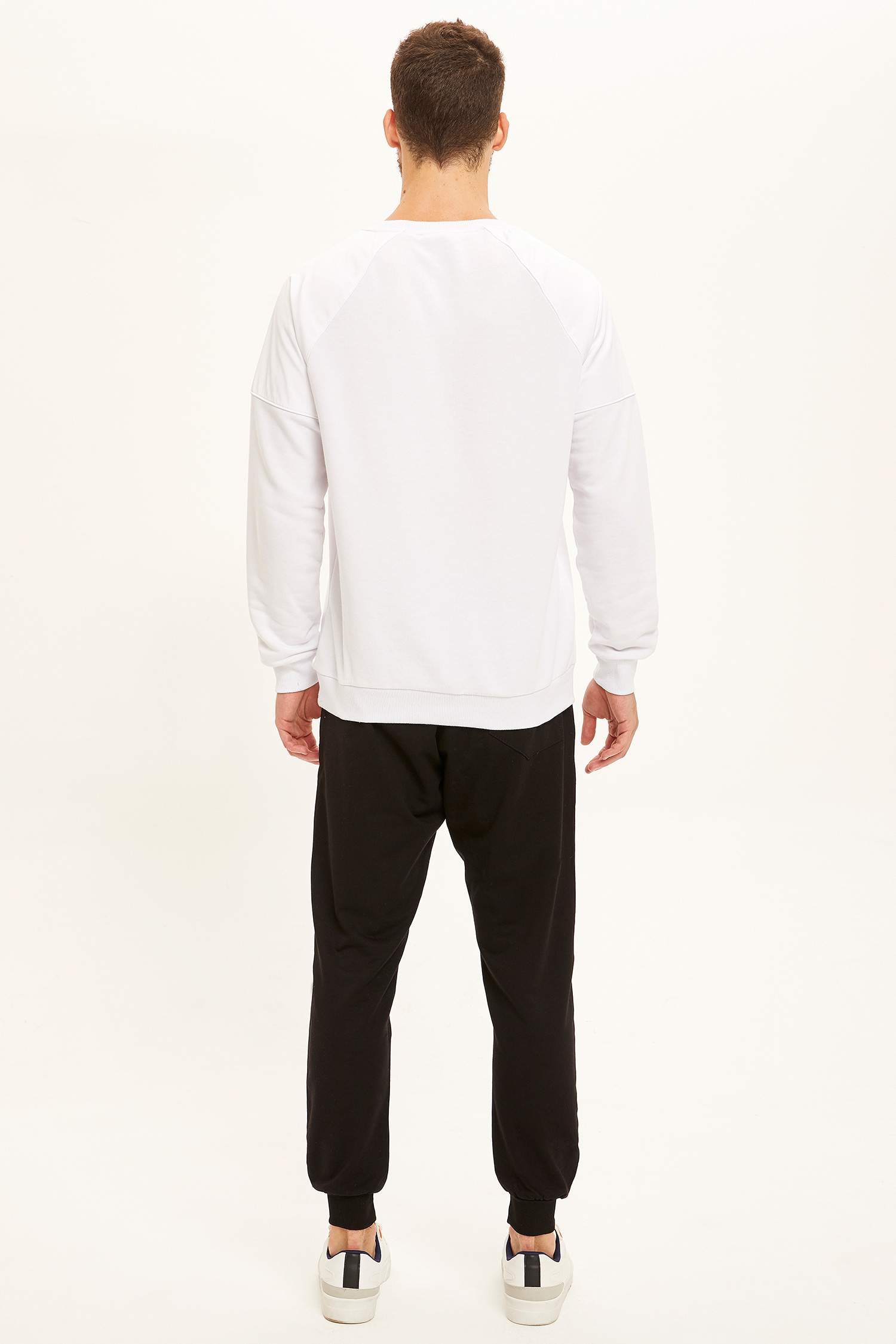 Slim Fit Bisiklet Yaka Uzun Kollu Sweatshirt
