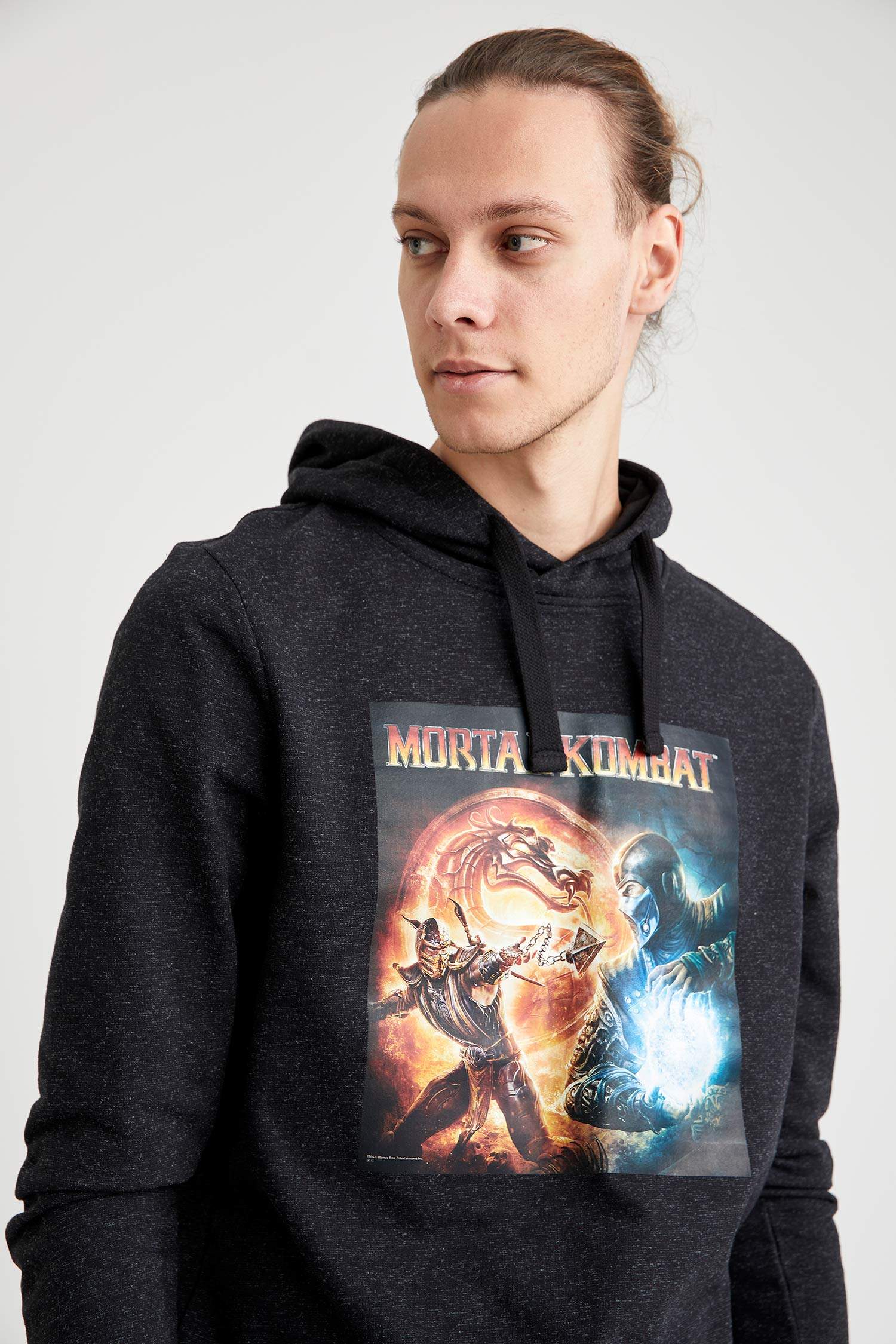 Mortal Kombat Lisanslı Slim Fit Uzun Kollu İçi Yumuşak Tüylü Sweatshirt