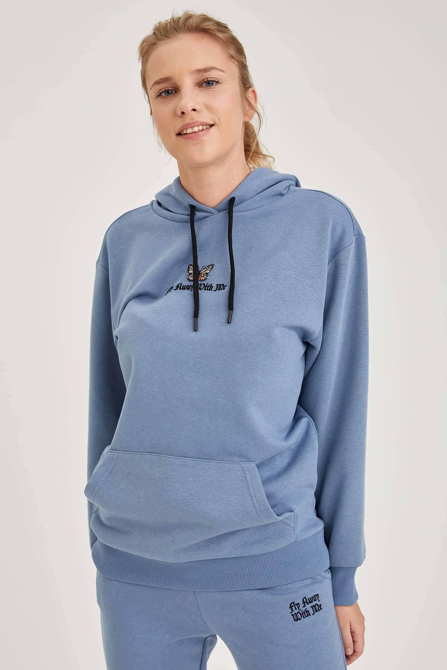 Kapüşonlu Nakışlı Sweatshirt