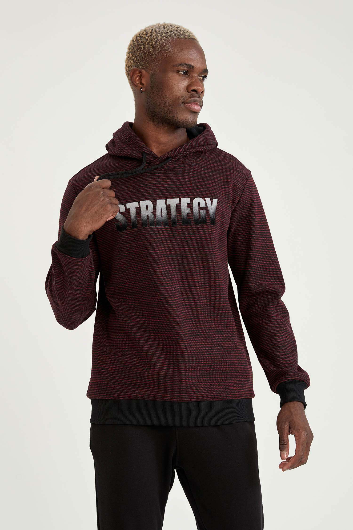 Regular Fit Kapüşonlu Baskılı Uzun Kollu Sweatshirt