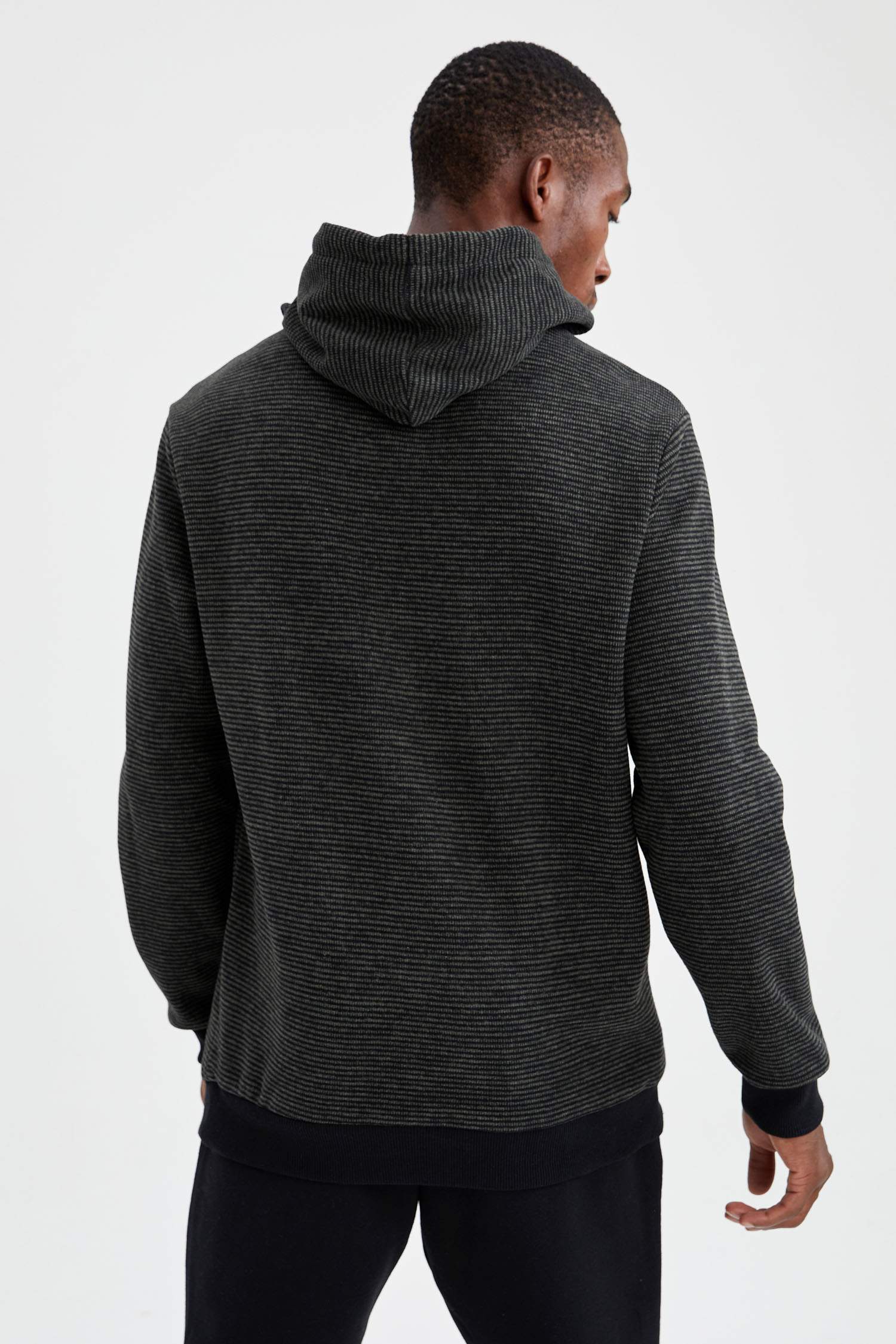 Regular Fit Kapüşonlu Baskılı Uzun Kollu Sweatshirt