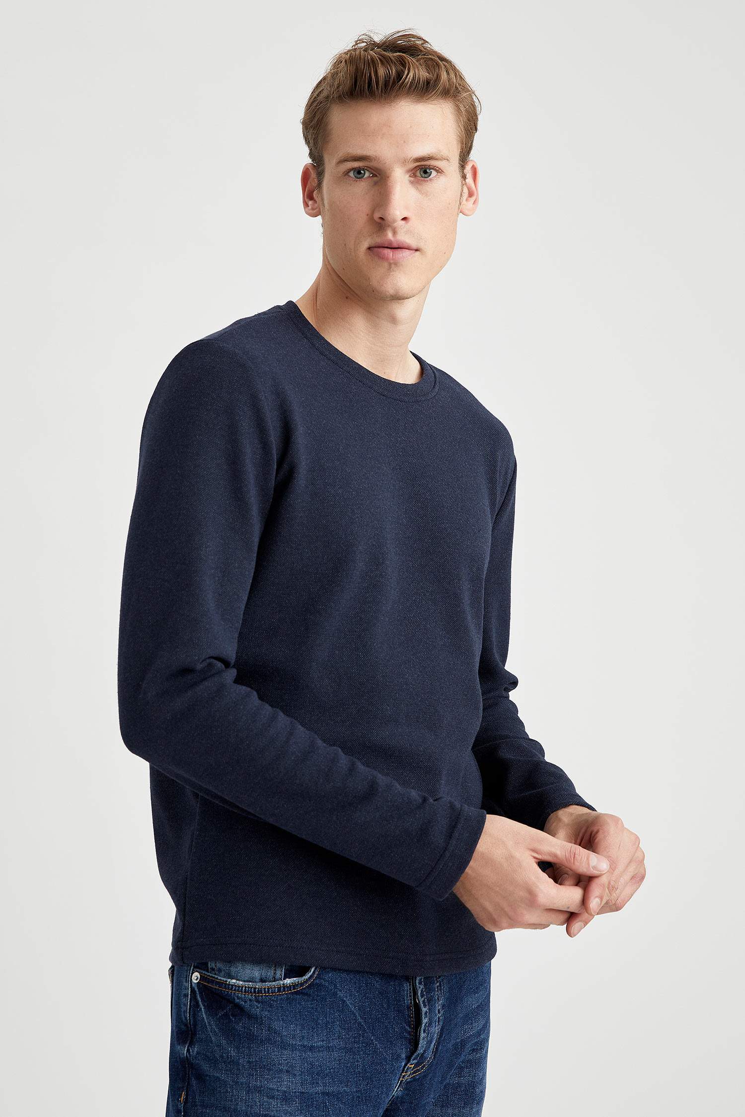 Slim Fit Uzun Kollu Tişört