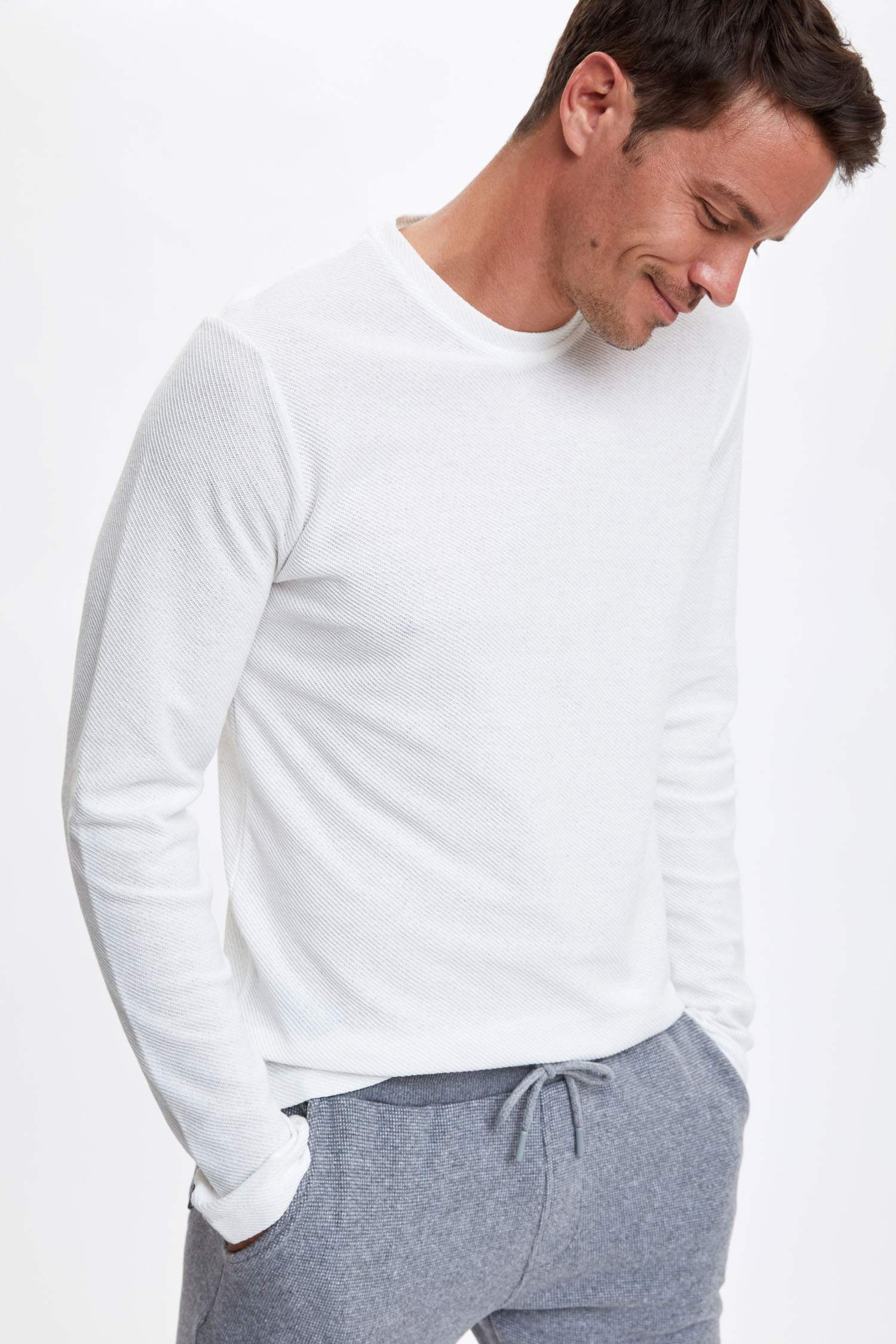 Bisiklet Yaka Slim Fit Uzun Kollu Basic Tişört