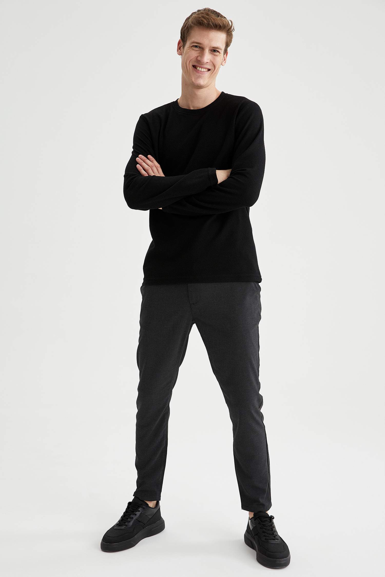 Bisiklet Yaka Slim Fit Uzun Kollu Basic Tişört
