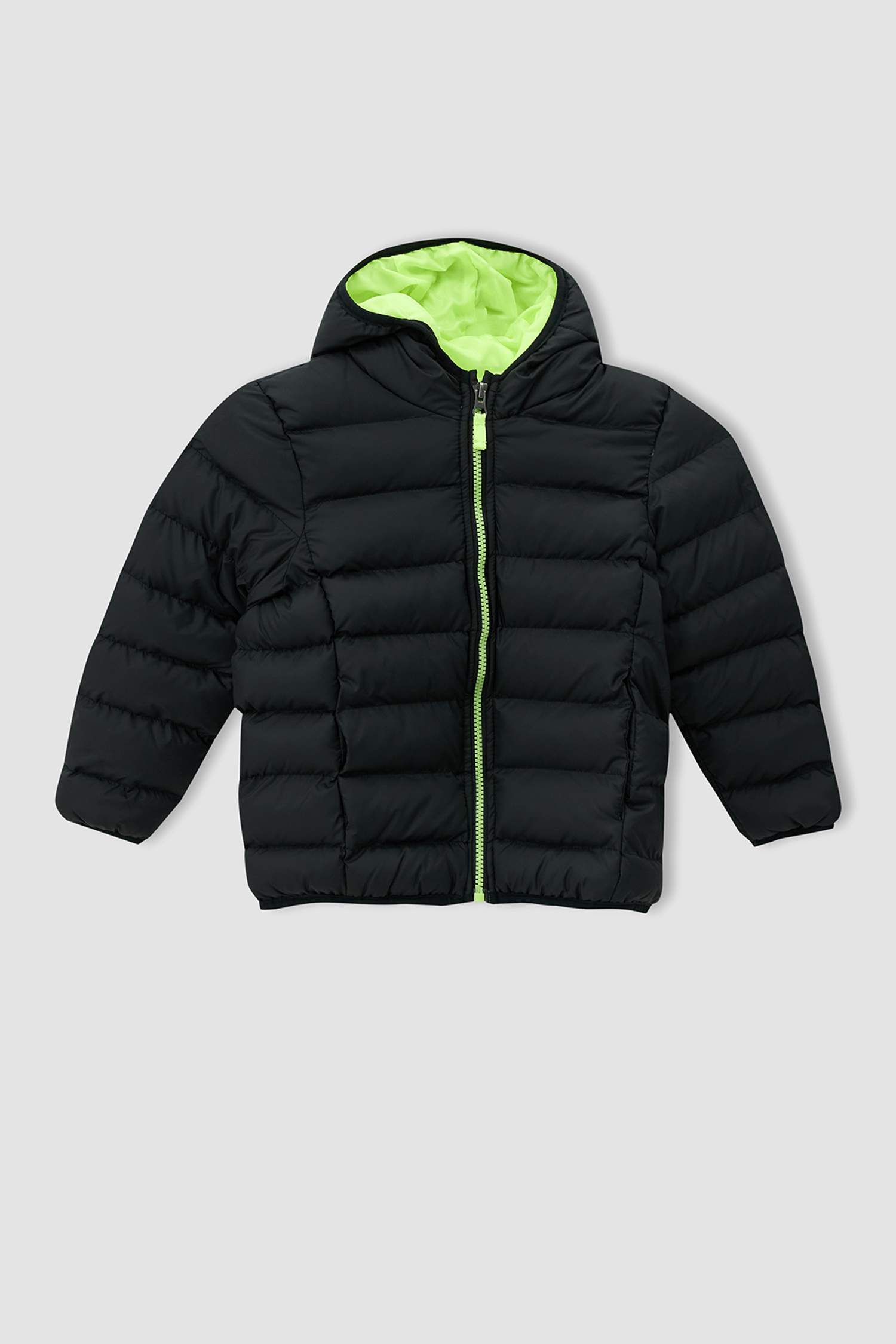 Erkek Çocuk Kapüşonlu Mont