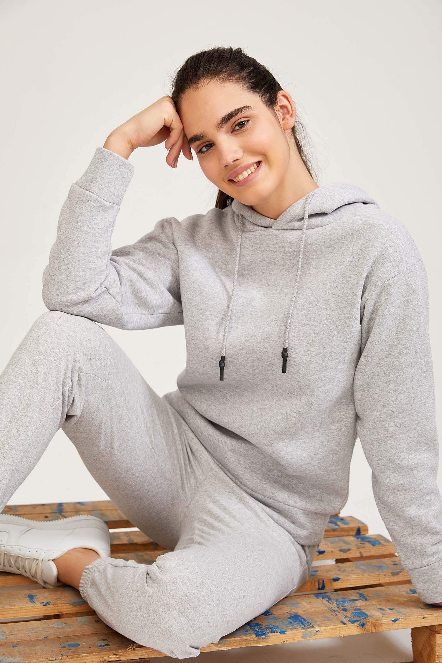 Basic Relax Fit Kapüşonlu Sweatshirt