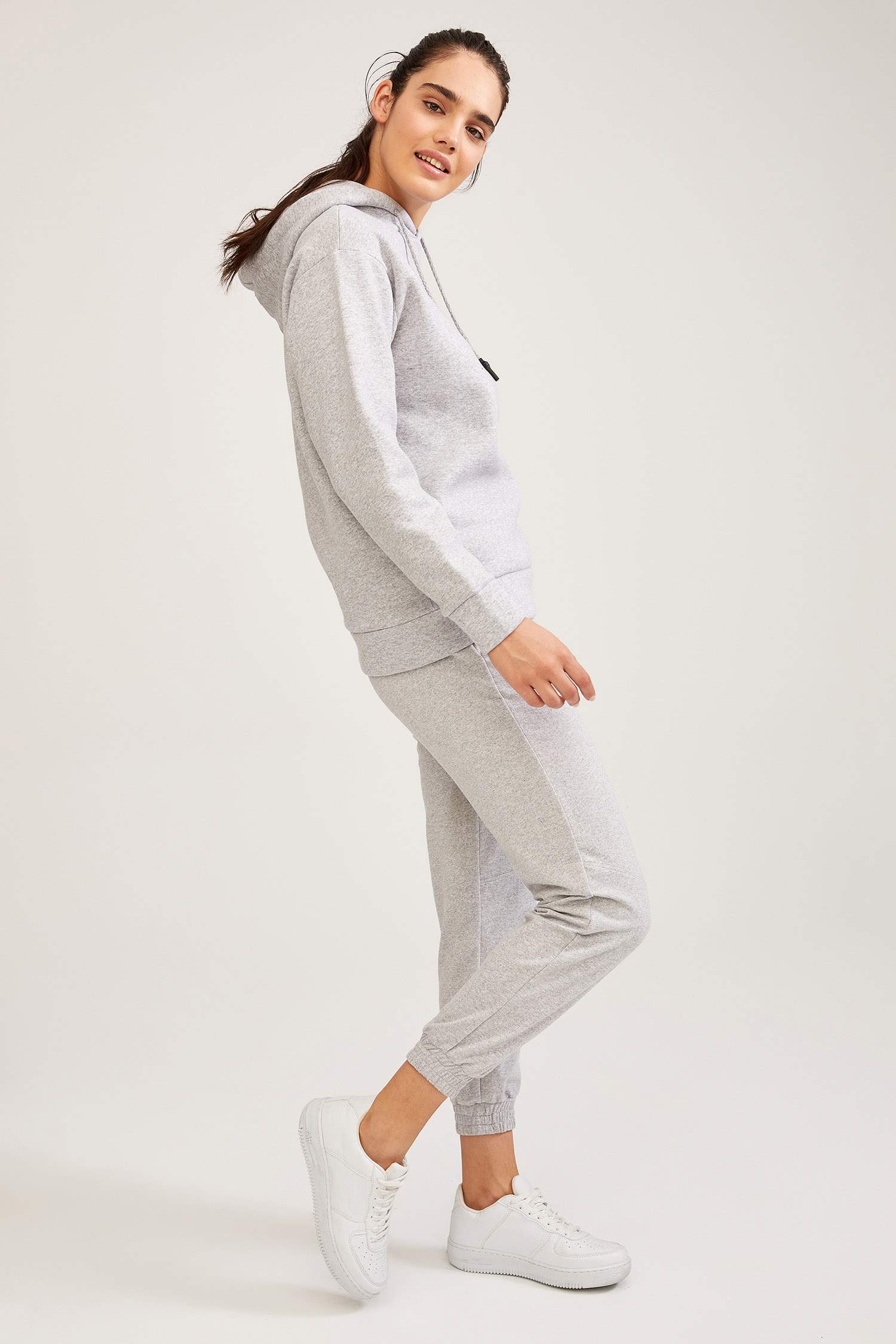 Basic Relax Fit Kapüşonlu Sweatshirt