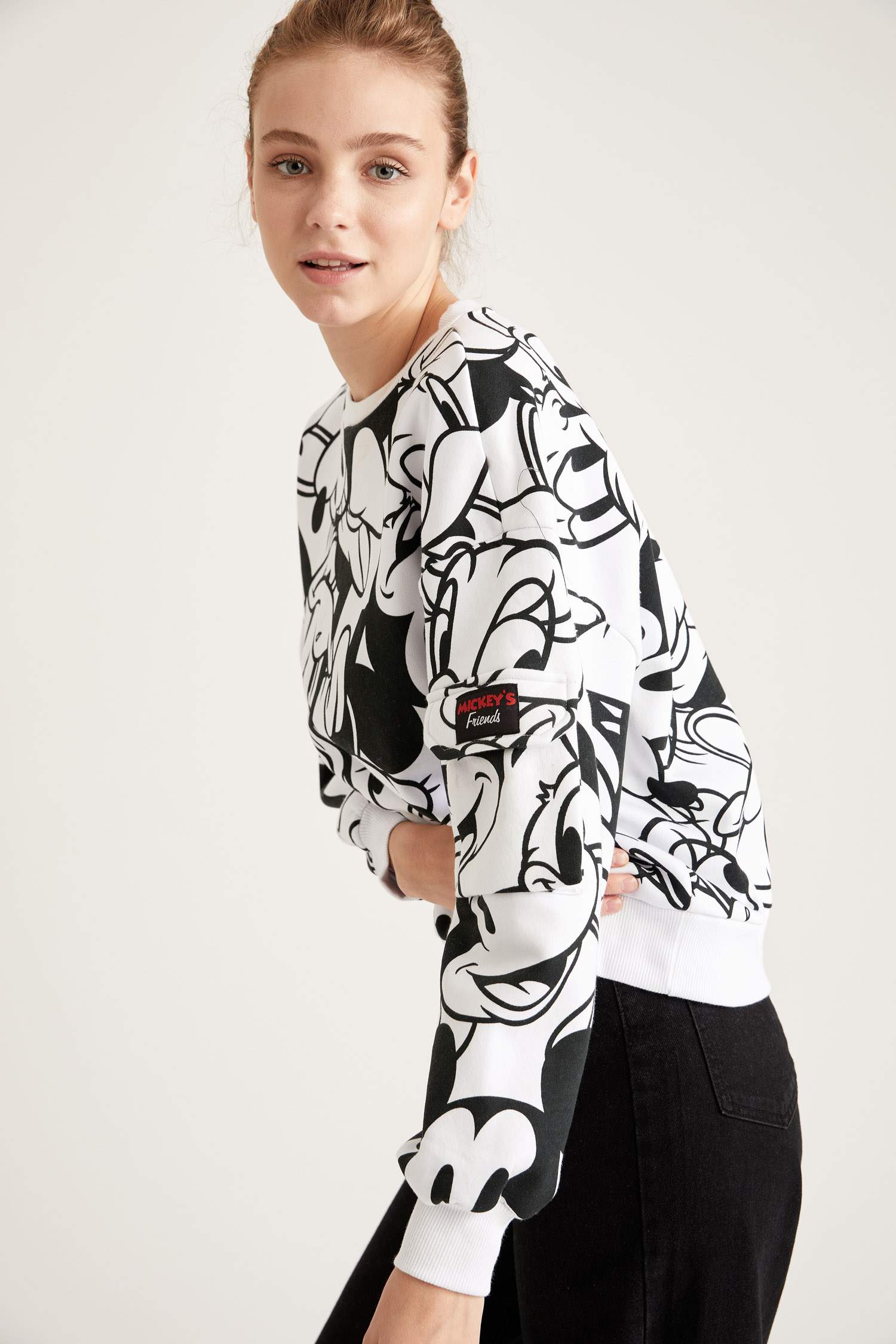 Mickey Mouse Lisanslı Relax Fit Crop Sweatshirt