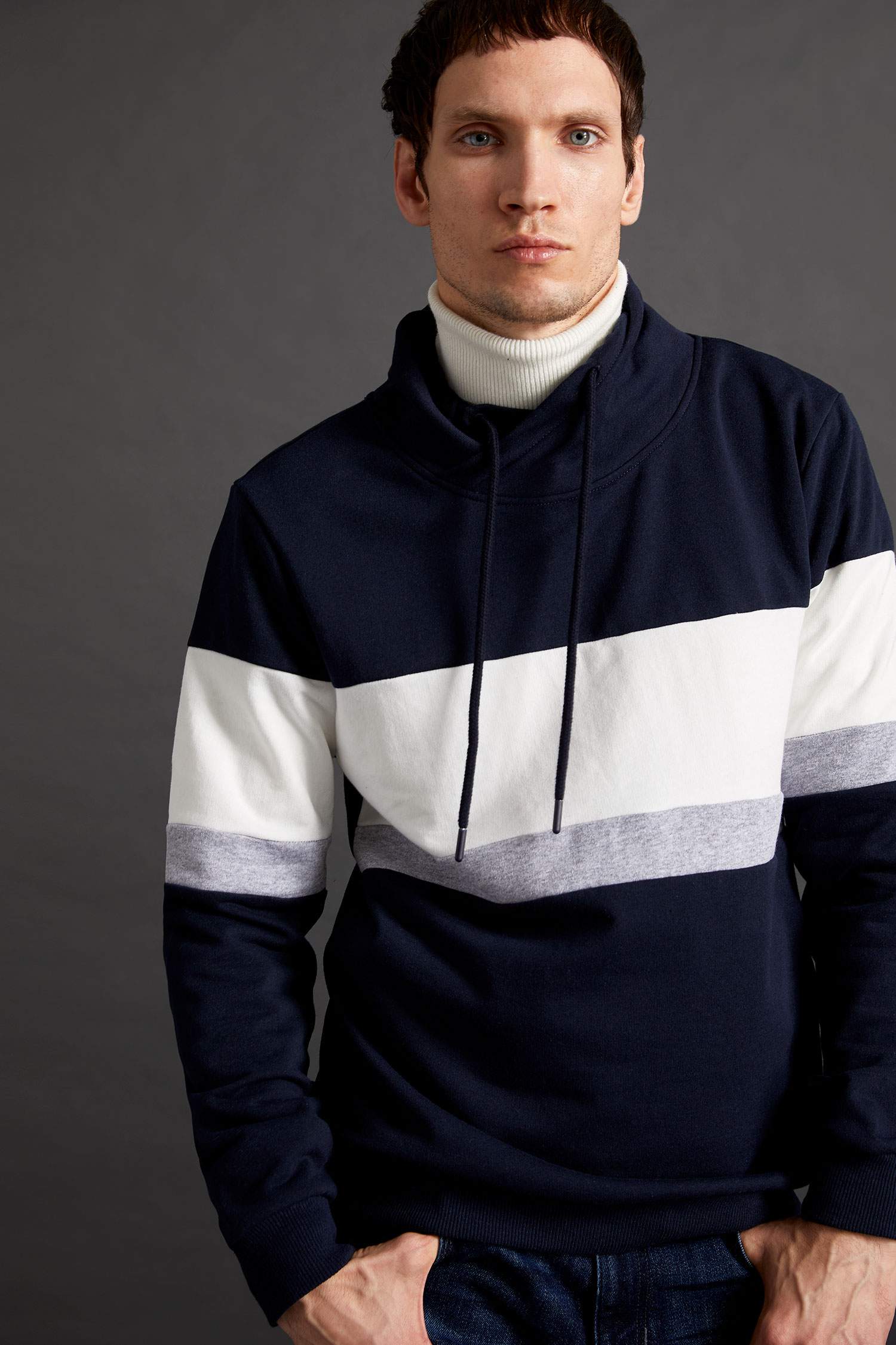 Slim Fit Şal Yaka Uzun Kollu Sweatshirt