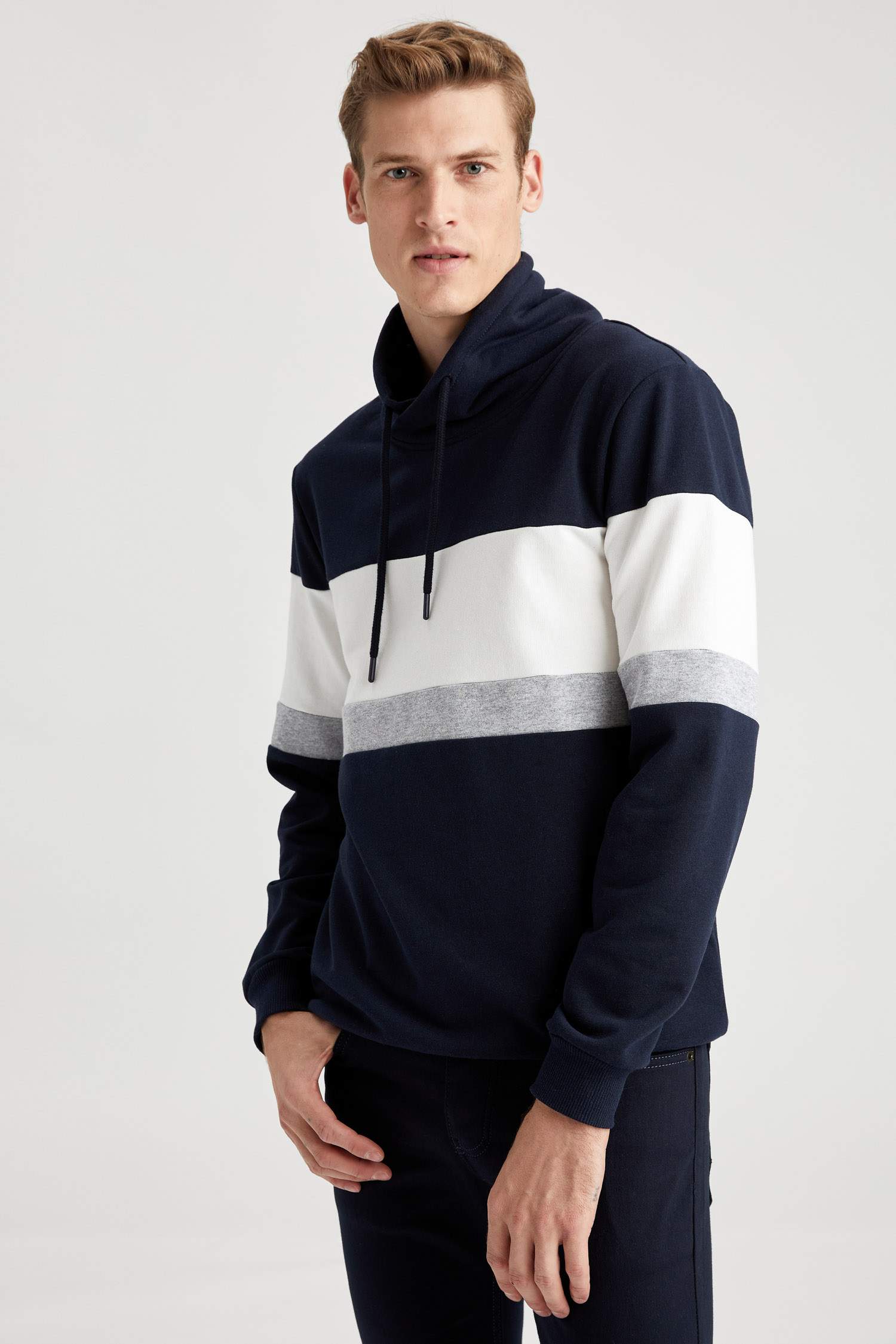 Slim Fit Şal Yaka Uzun Kollu Sweatshirt