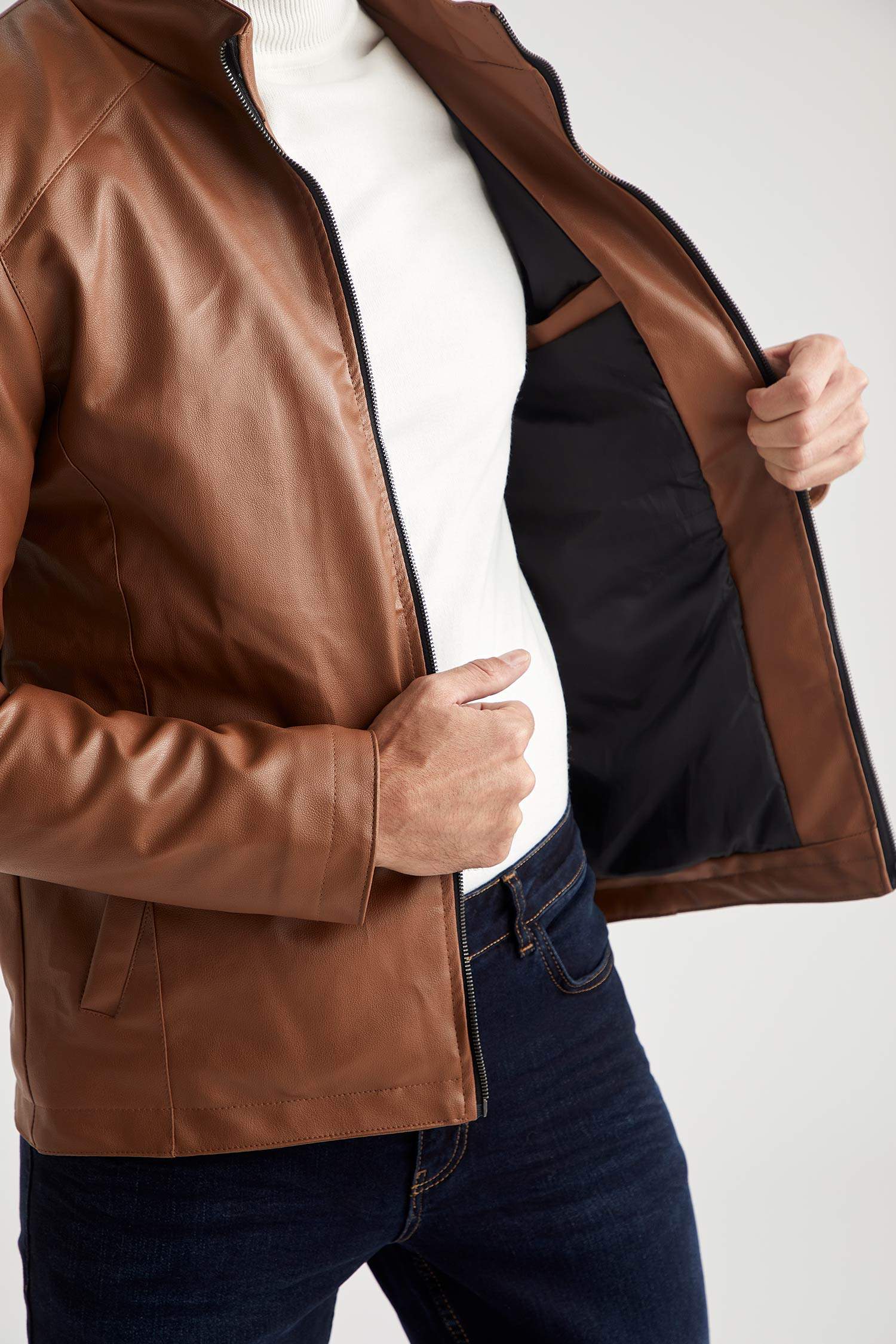 Suni Deri Slim Fit Dik Yaka Mont