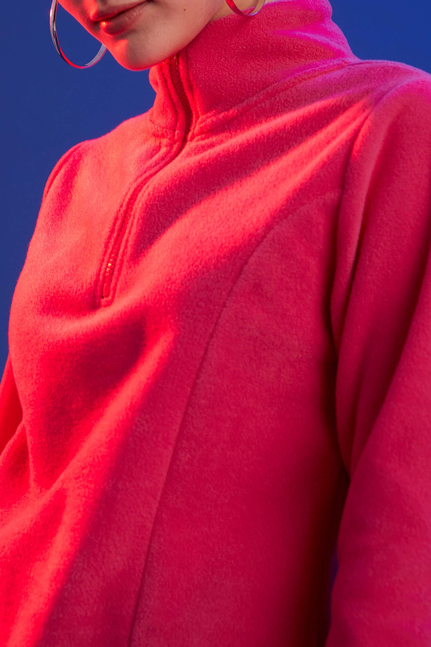 Fermuarlı Dik Yaka Sweatshirt