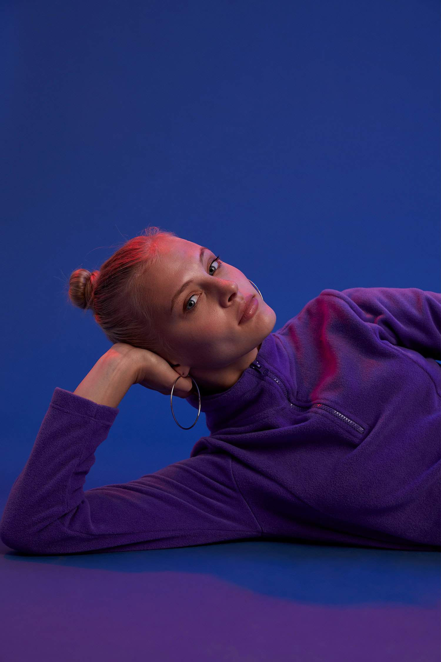 Fermuarlı Dik Yaka Sweatshirt