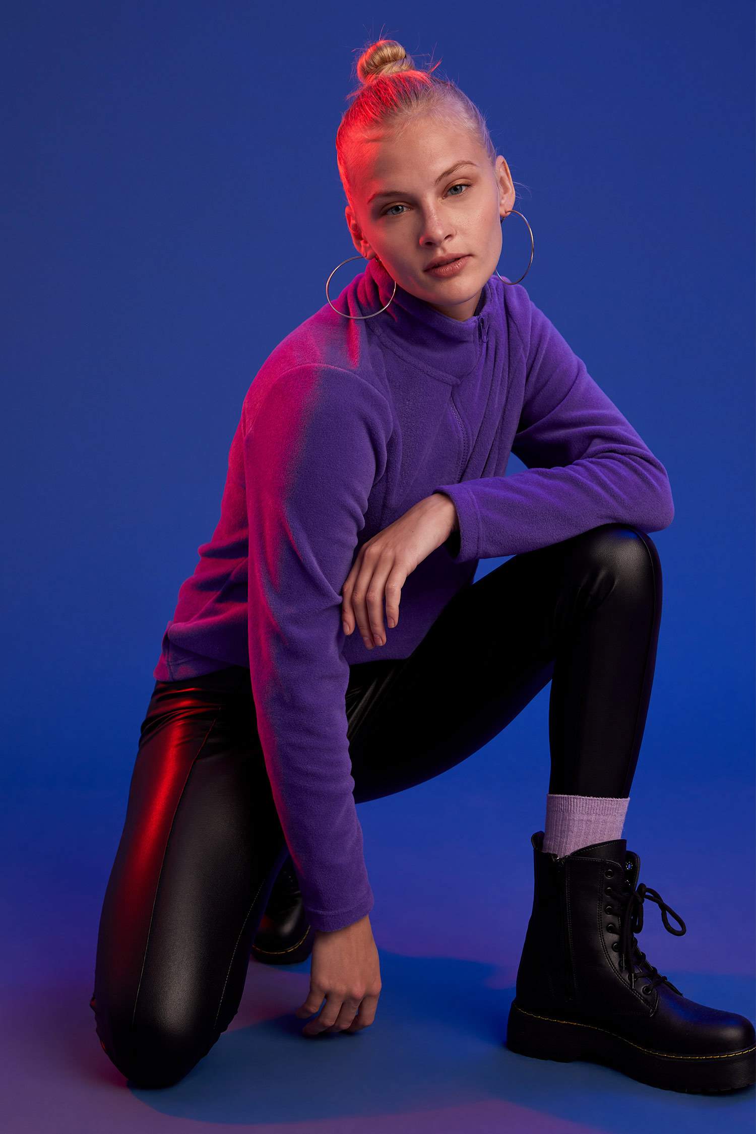 Fermuarlı Dik Yaka Sweatshirt