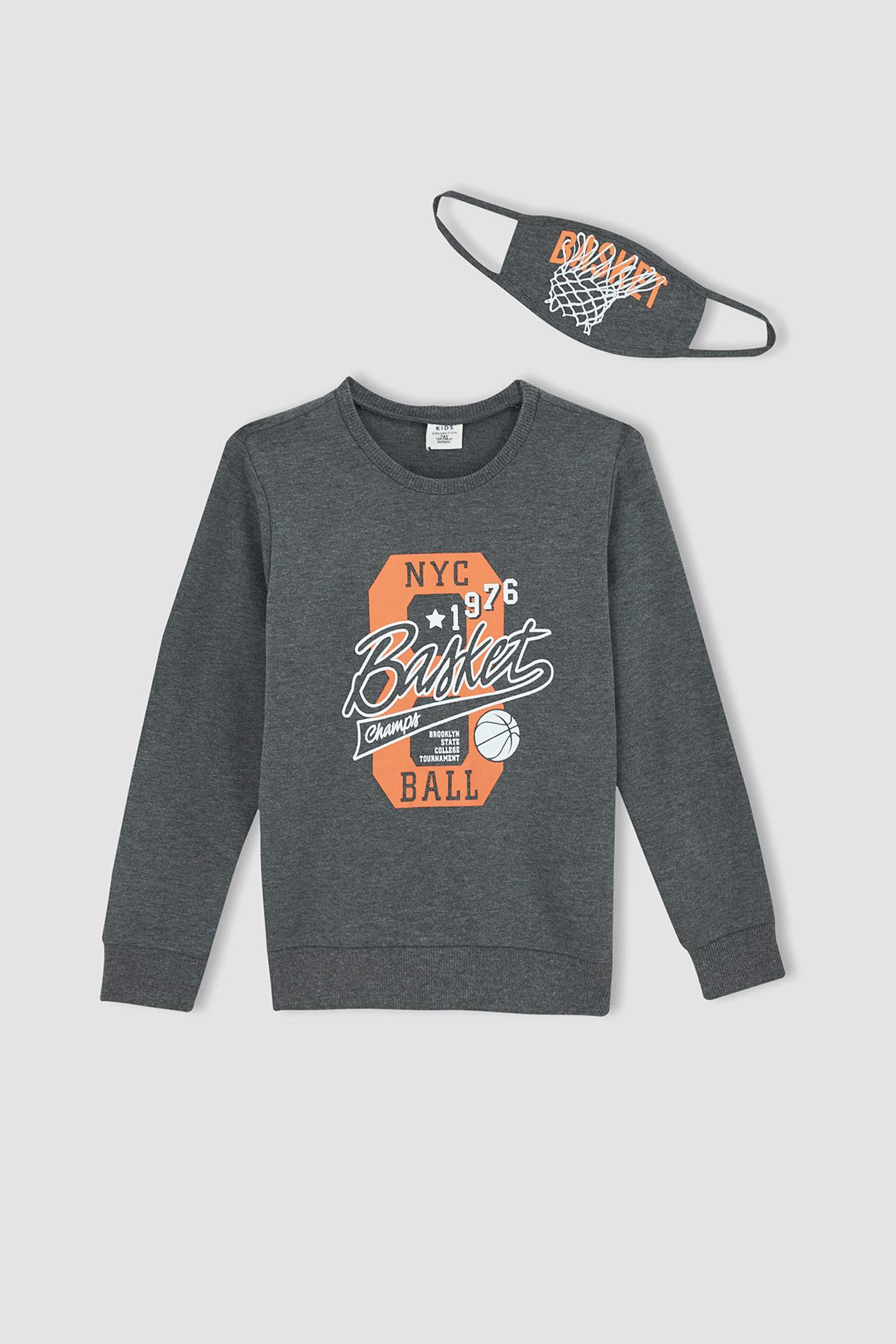 Erkek Çocuk Baskılı Sweatshirt ve Maskeli Takım