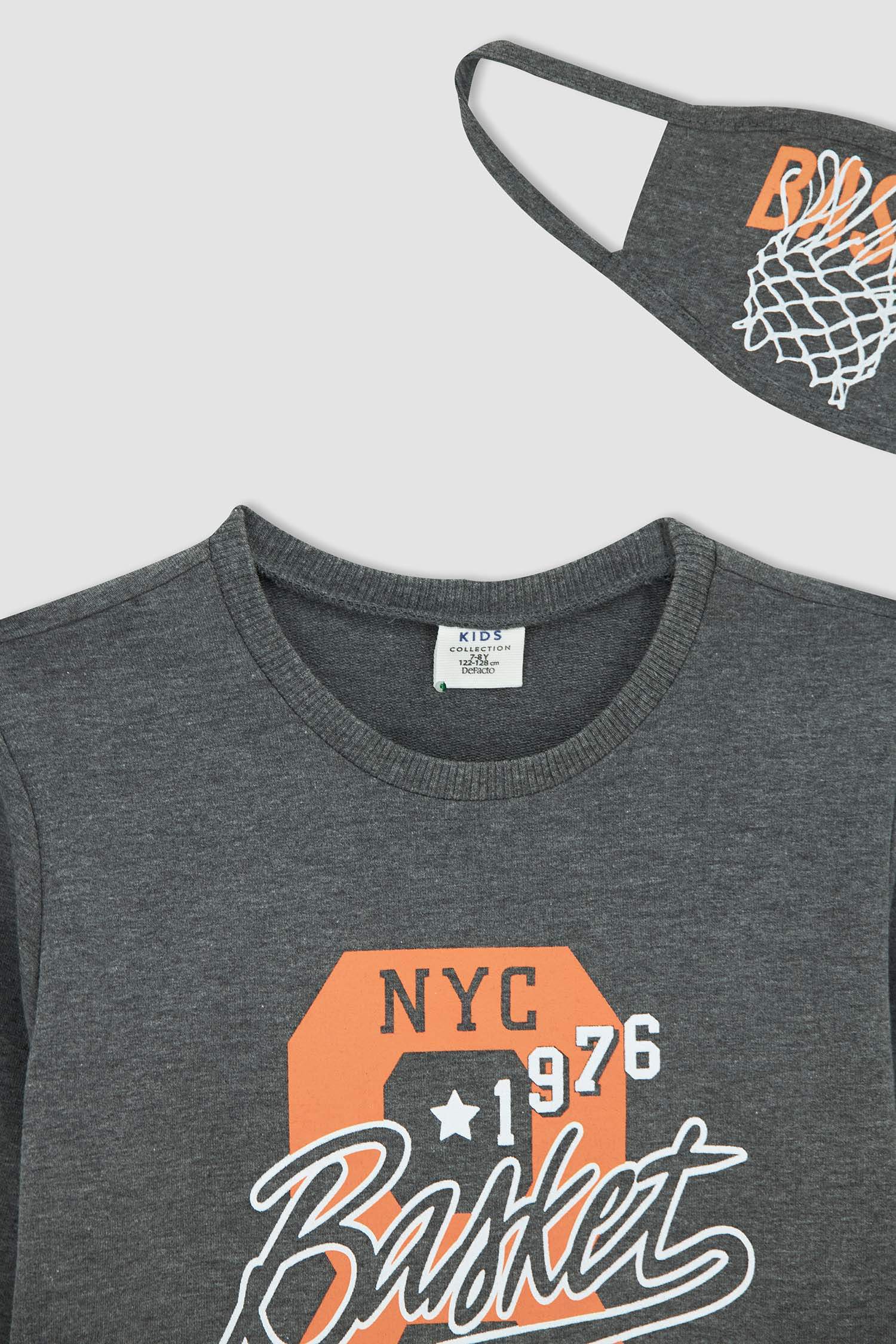 Erkek Çocuk Baskılı Sweatshirt ve Maskeli Takım