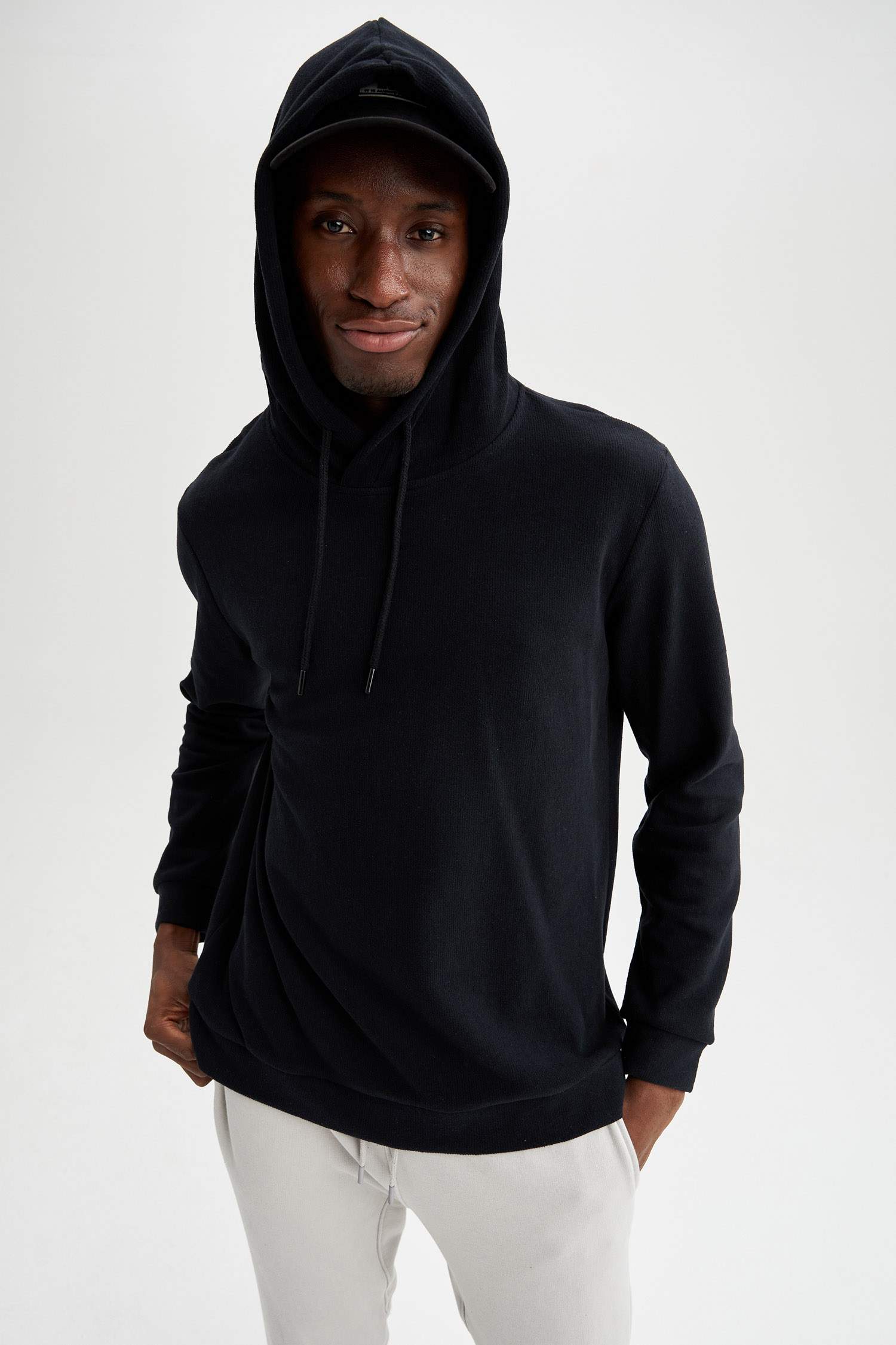 Regular Fit Kapüşonlu Basic Sweatshirt