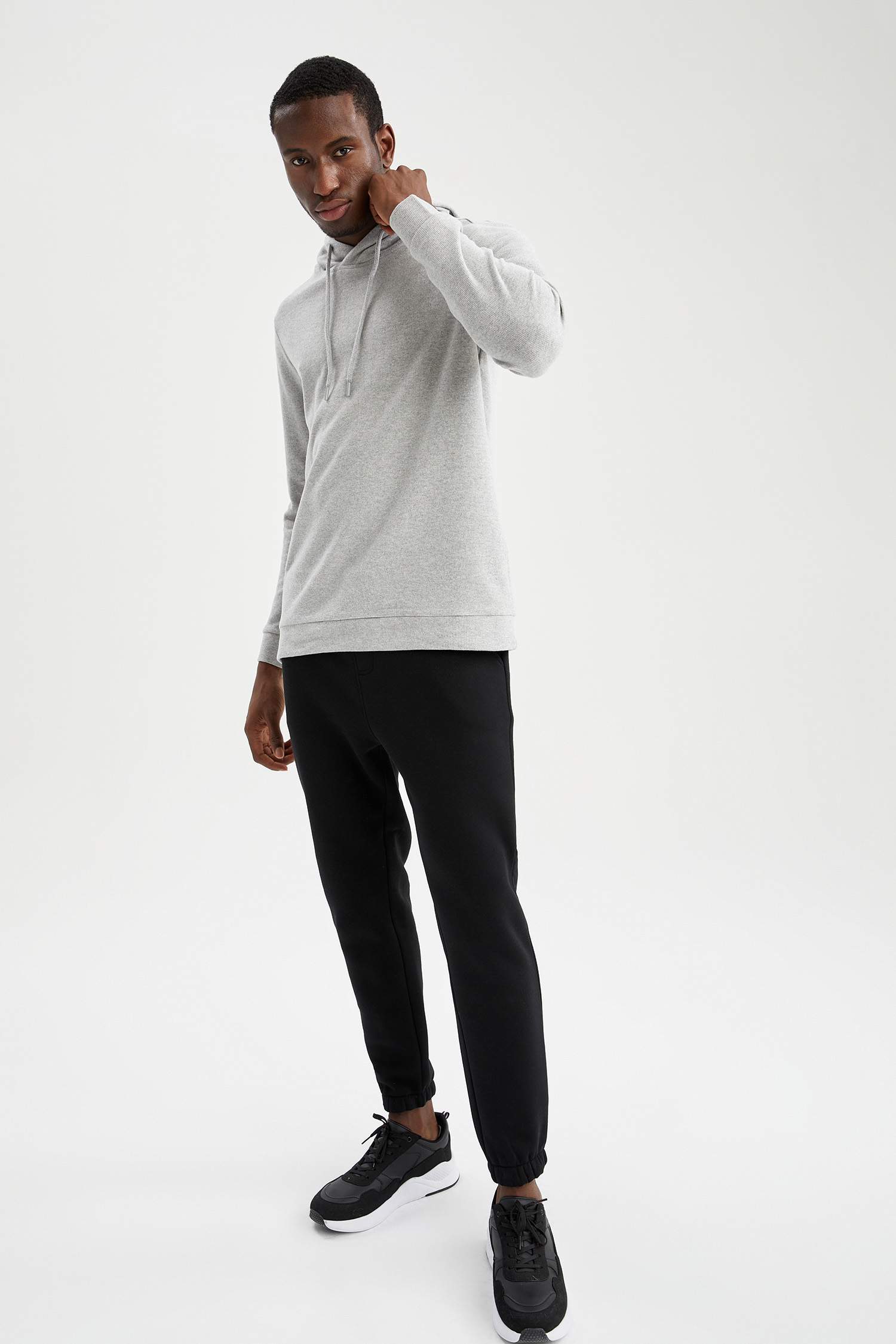 Regular Fit Kapüşonlu Basic Sweatshirt