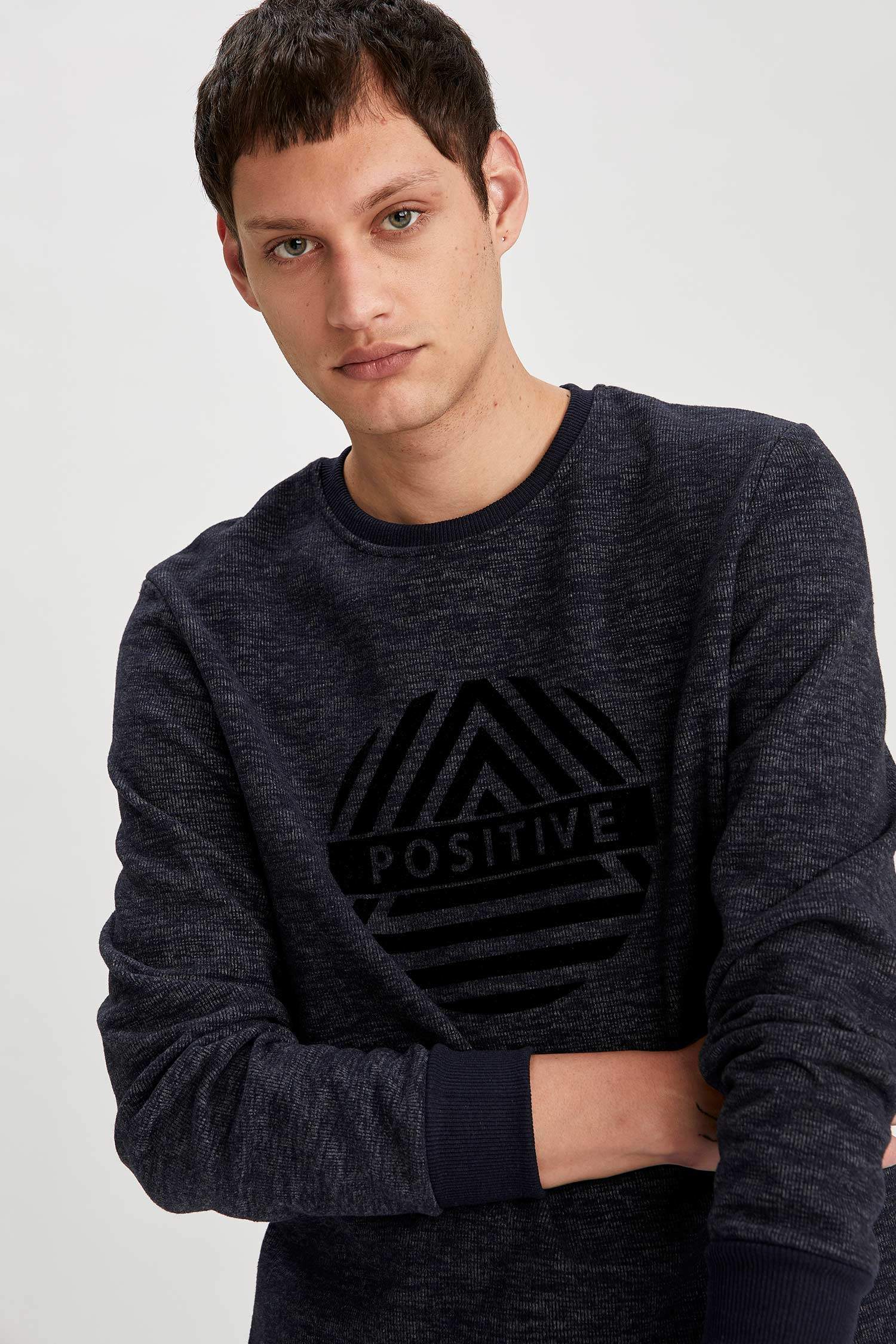 Regular Fit Bisiklet Yaka Baskılı Uzun Kollu Sweatshirt