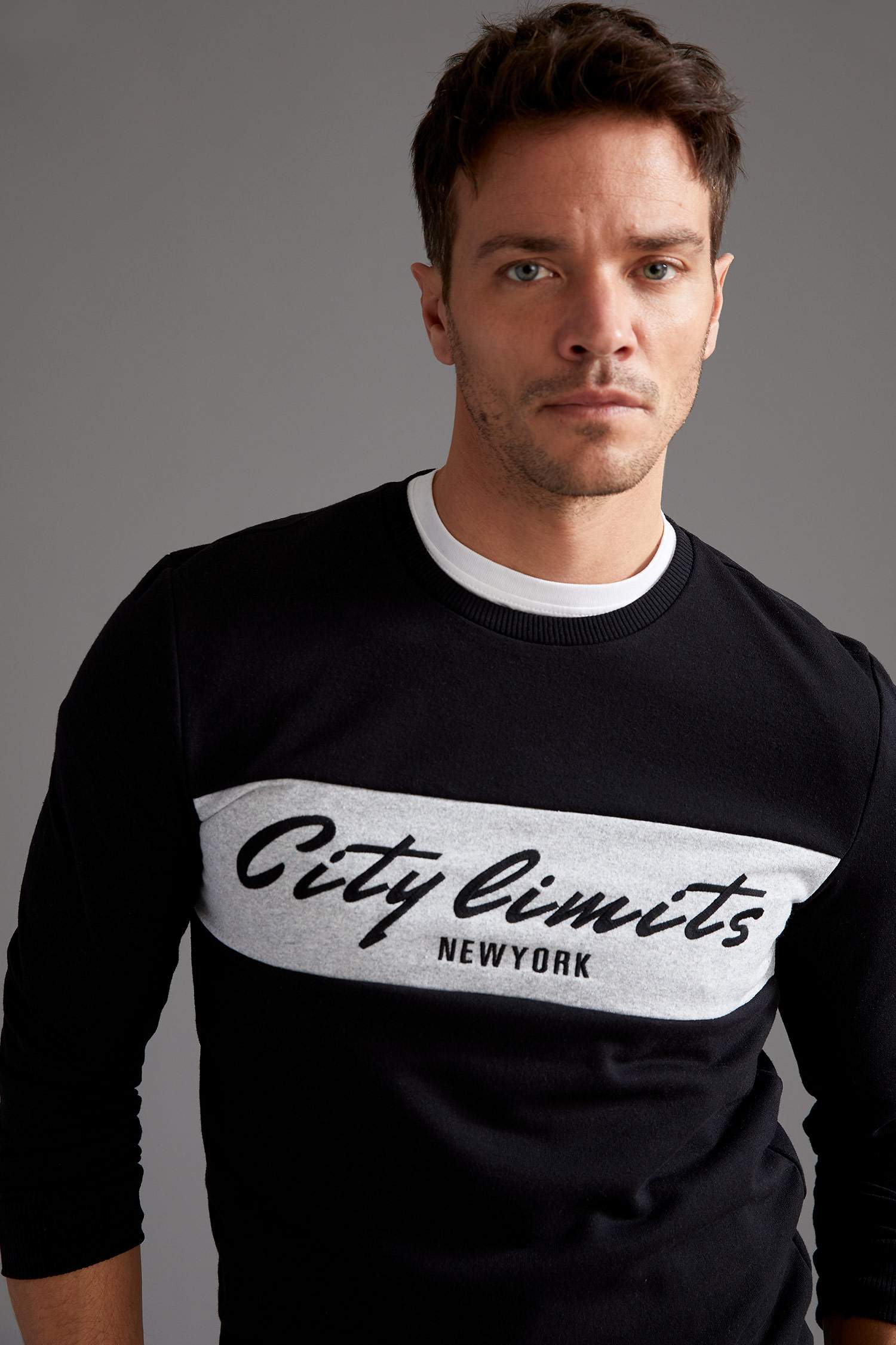 Slim Fit Sweatshirt