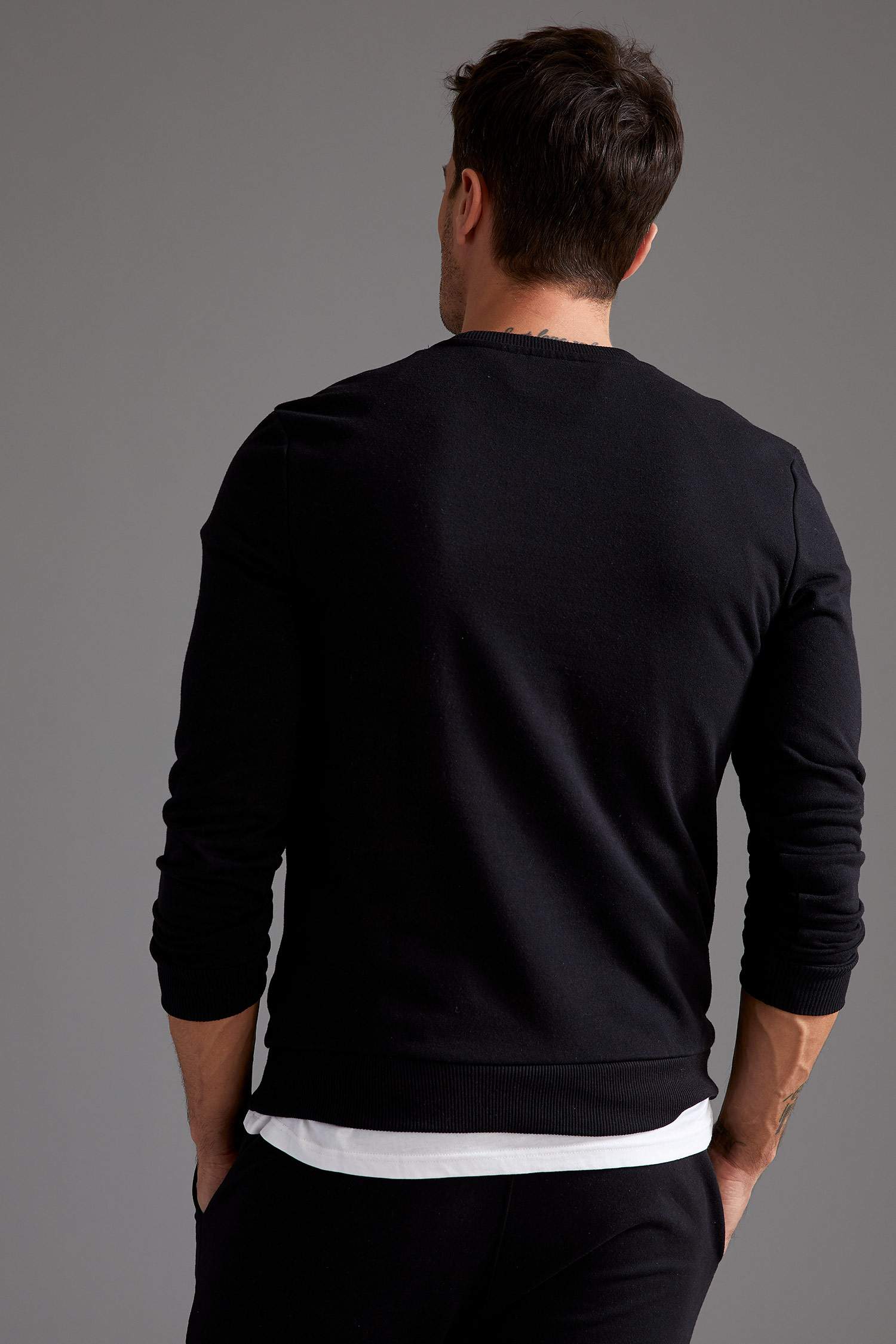 Slim Fit Sweatshirt