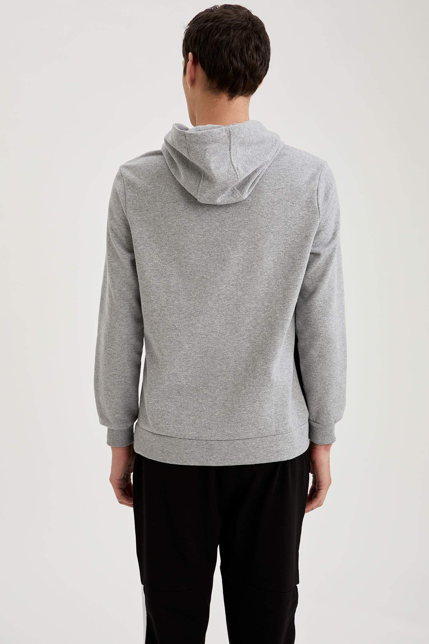 Slim Fit Kapüşonlu Uzun Kollu Sweatshirt