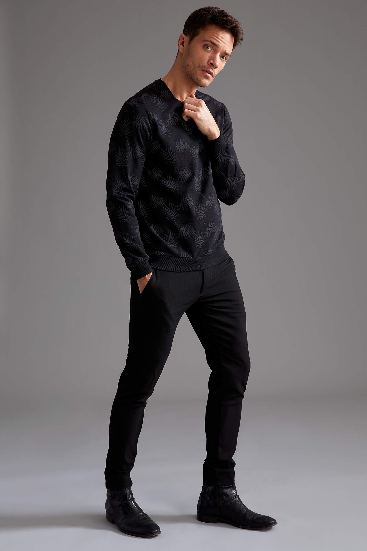 Slim Fit Sweatshirt